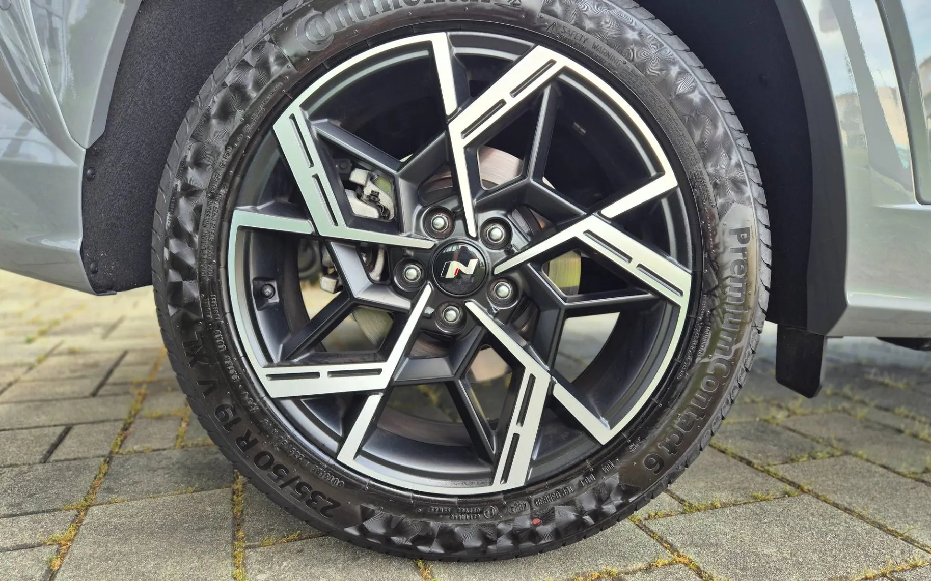 Zunanja slika - Hyundai Tucson - 1.6 T-GDI FL IMPRESSION   N-LINE. MSR. RADAR. PCA - 16