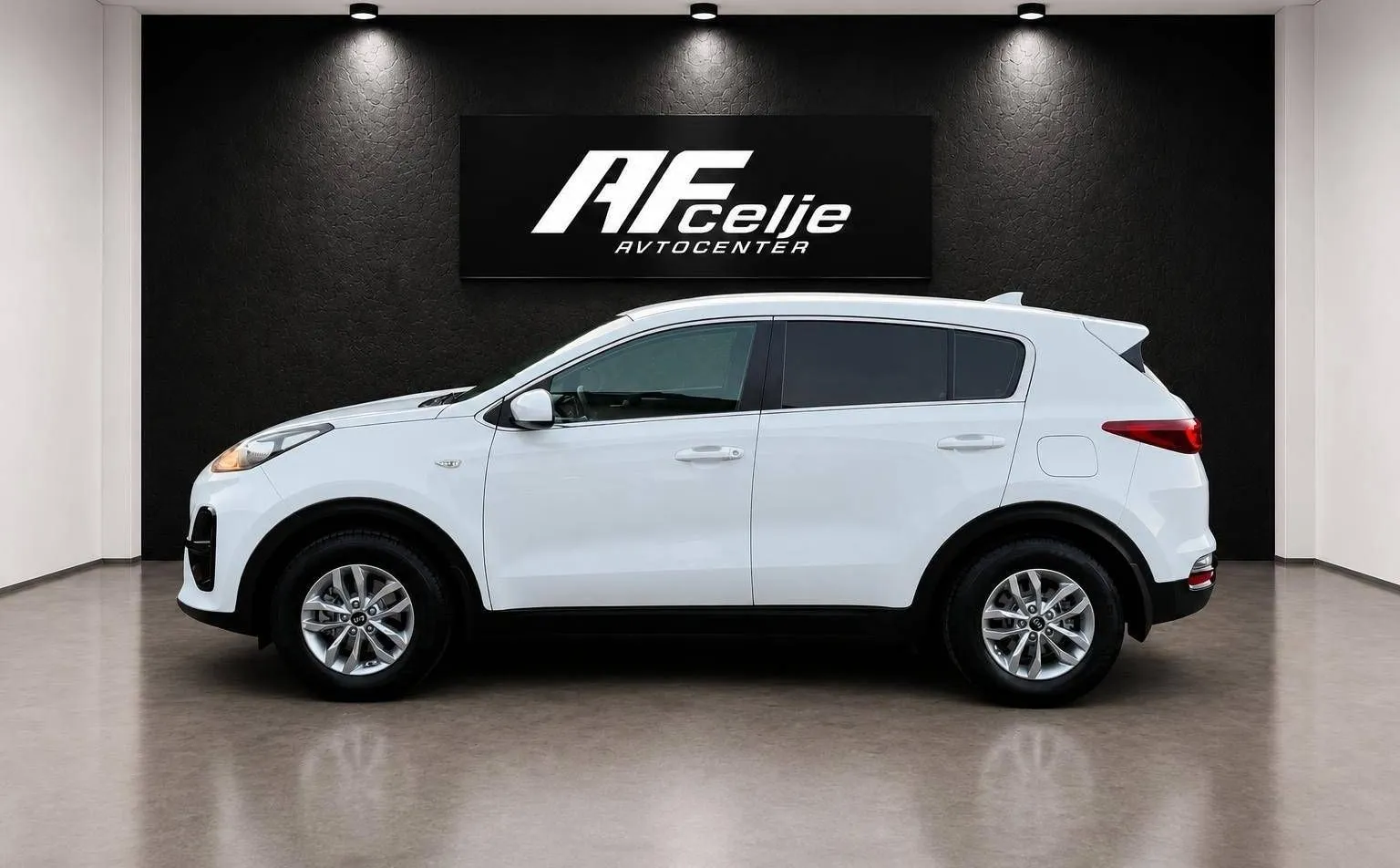 Zunanja slika - KIA Sportage - 1.6 CRDI-LED-LIZING ZA TUJCE-TEMPOMAT-KAMERA... - 6