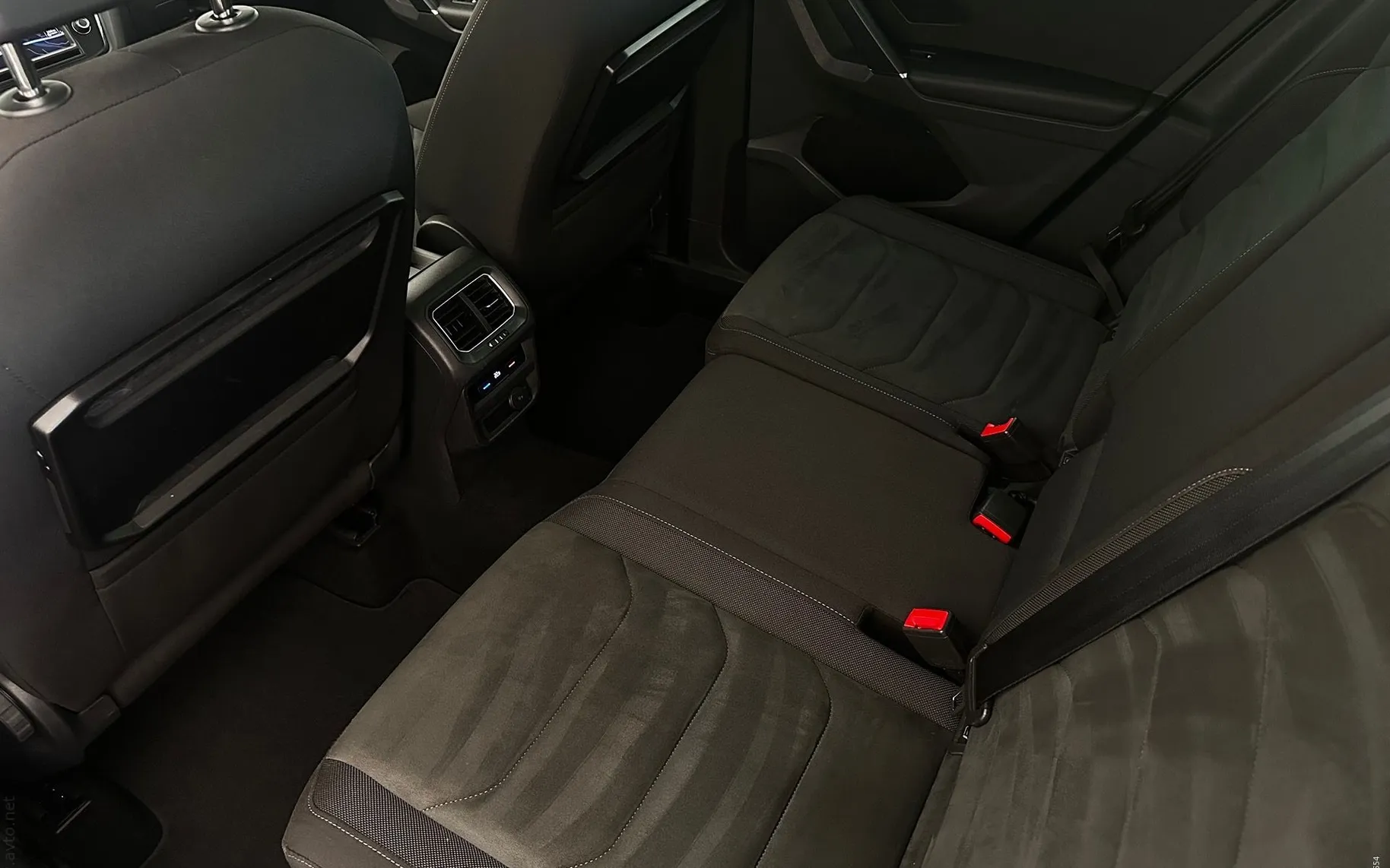Notranja slika - VW Tiguan - 2.0TDI-DSG-HIGHLINE-VIRTUAL-LED-F1-19COL-NA OBRO.. - 10