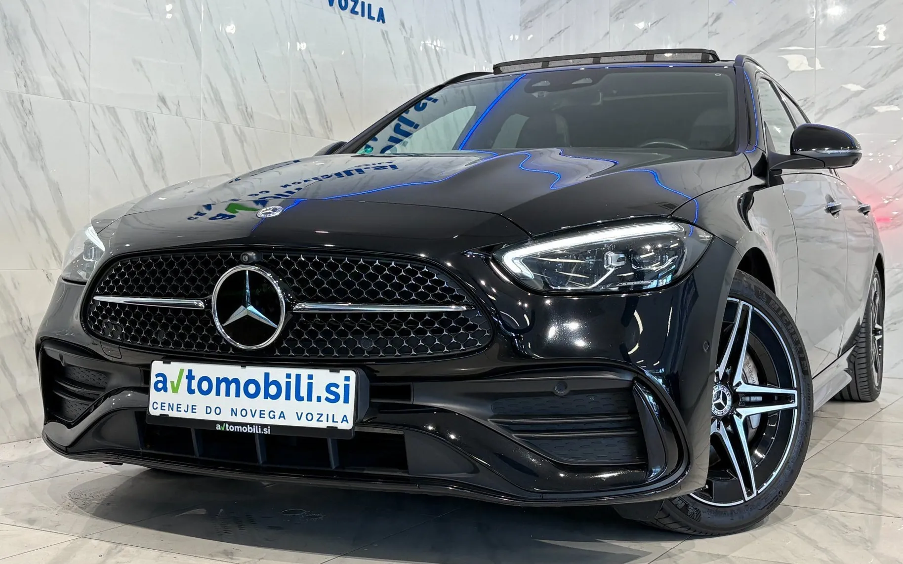 Zunanja slika - Mercedes-Benz C-Razred - 220d AMG-Line|ACC|Pano|Kljuka|360K|HUD|KeyGo... - 3