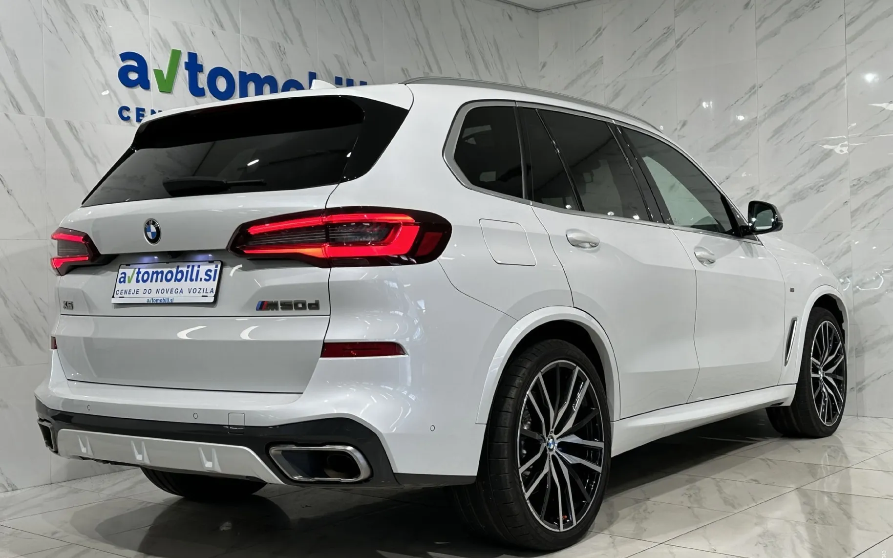 Zunanja slika - BMW serija X5: - M50d|Laser|SkyL|Hlajenje|Masaža|ACC|SoftC|Harman|. - 3
