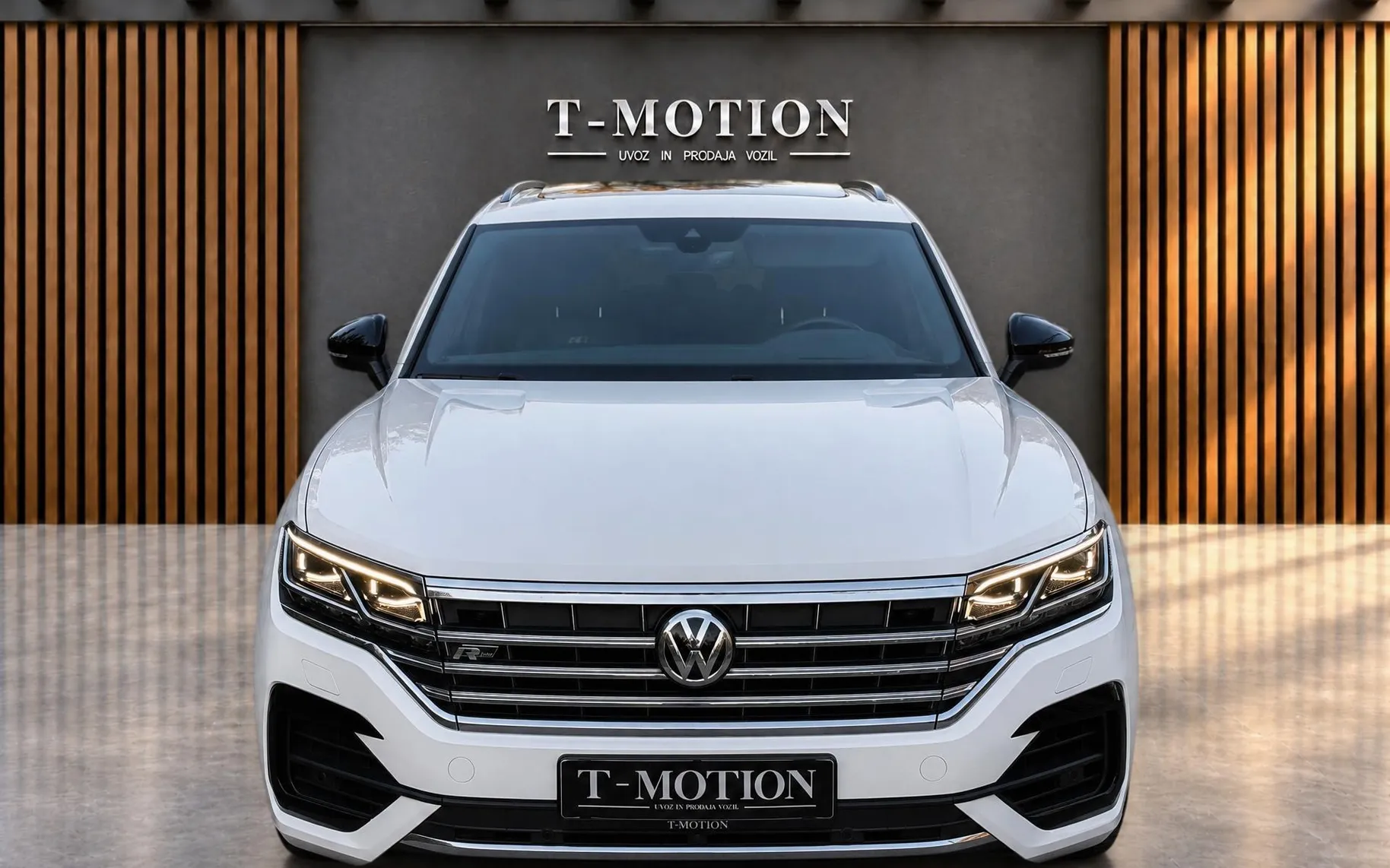 Zunanja slika - Volkswagen Touareg - 4x4 V6 TDI R-Line|53.000km|Zračno|Matrix|Pano|ACC - 5