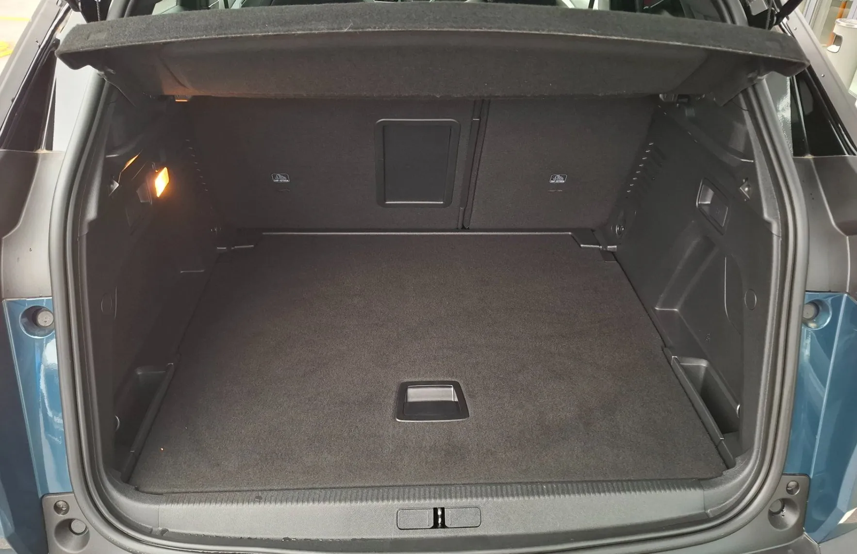 Zunanja slika - Peugeot 3008 - 1.2 MHEV 136 GT OPREMA Avtomatik + VLEČNA KLJUKA - 13