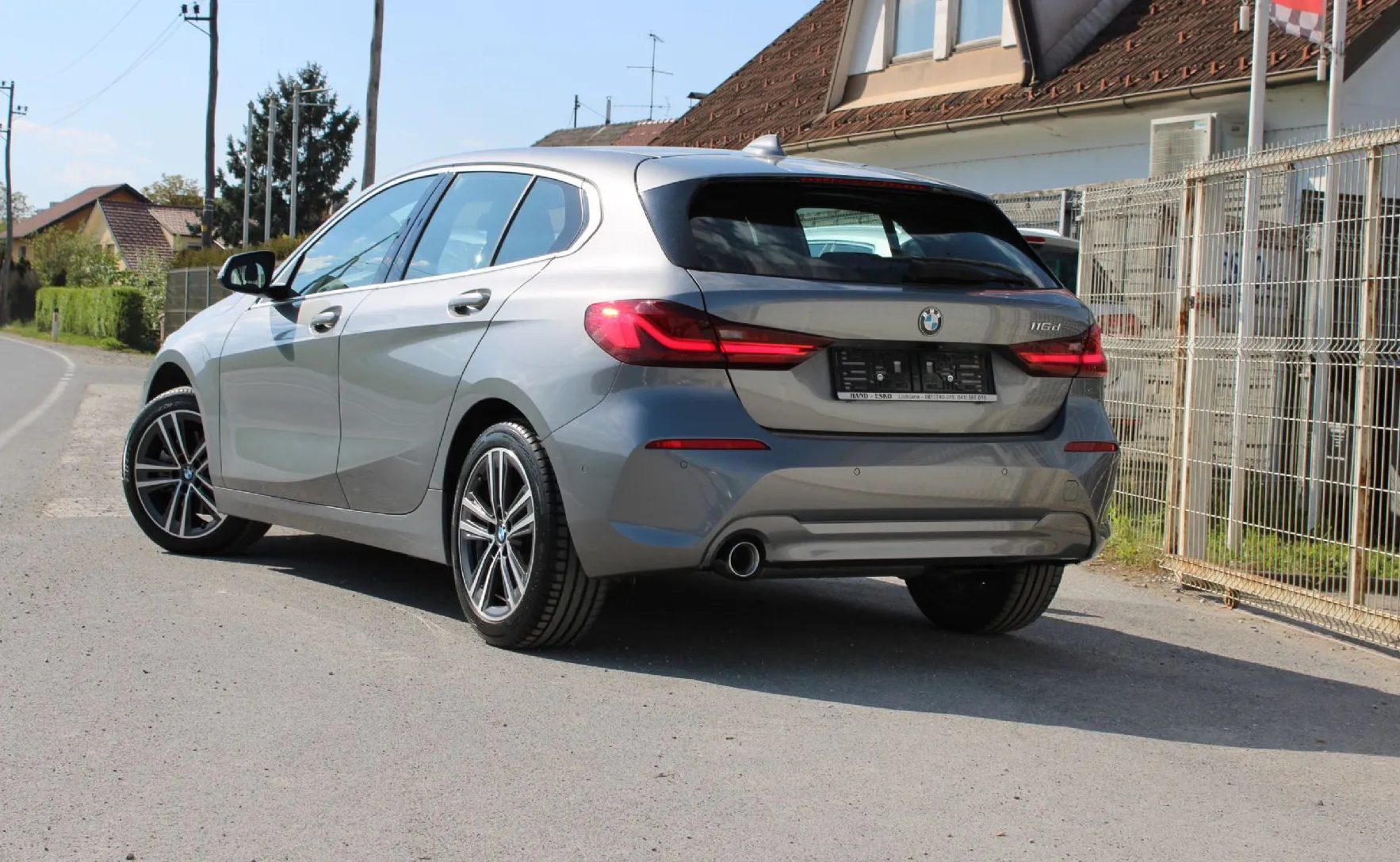 Zunanja slika - BMW Serija 1 - : 116d AUT.-LED-KAMERA-NAVI-360° PDC - 4