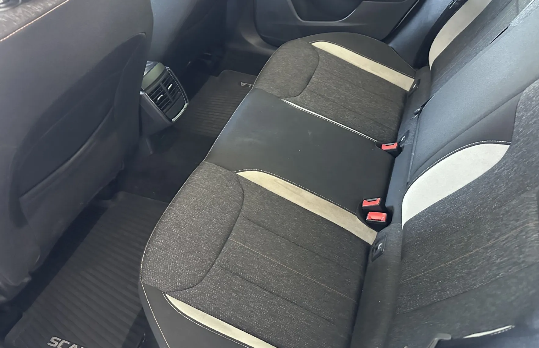 Zunanja slika - Škoda Scala - 1.5 TSI ACT. 110kW.SLOVENSKI.SAMO 91.000 KM.VSI SE - 16
