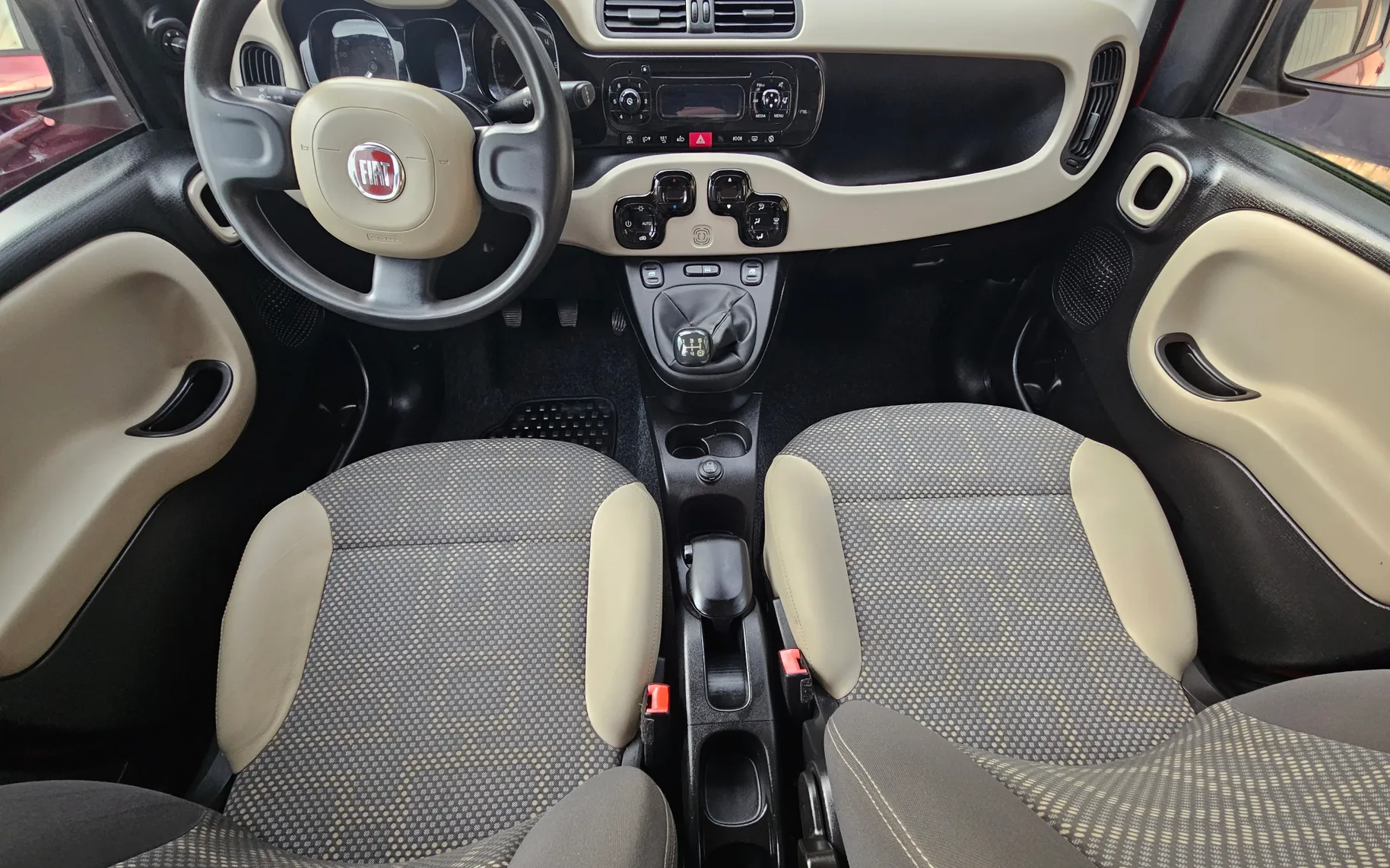 Notranja slika - Fiat Panda - 4x4 1,3 Multijet Rock - 8