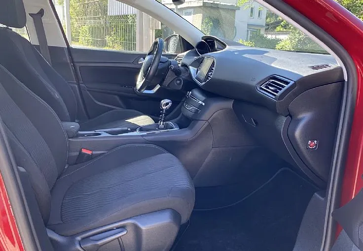 Zunanja slika - Peugeot 308 - 1.6i 125KM - LEPO OHRANJEN-MALO KM-OPOMBE - 8