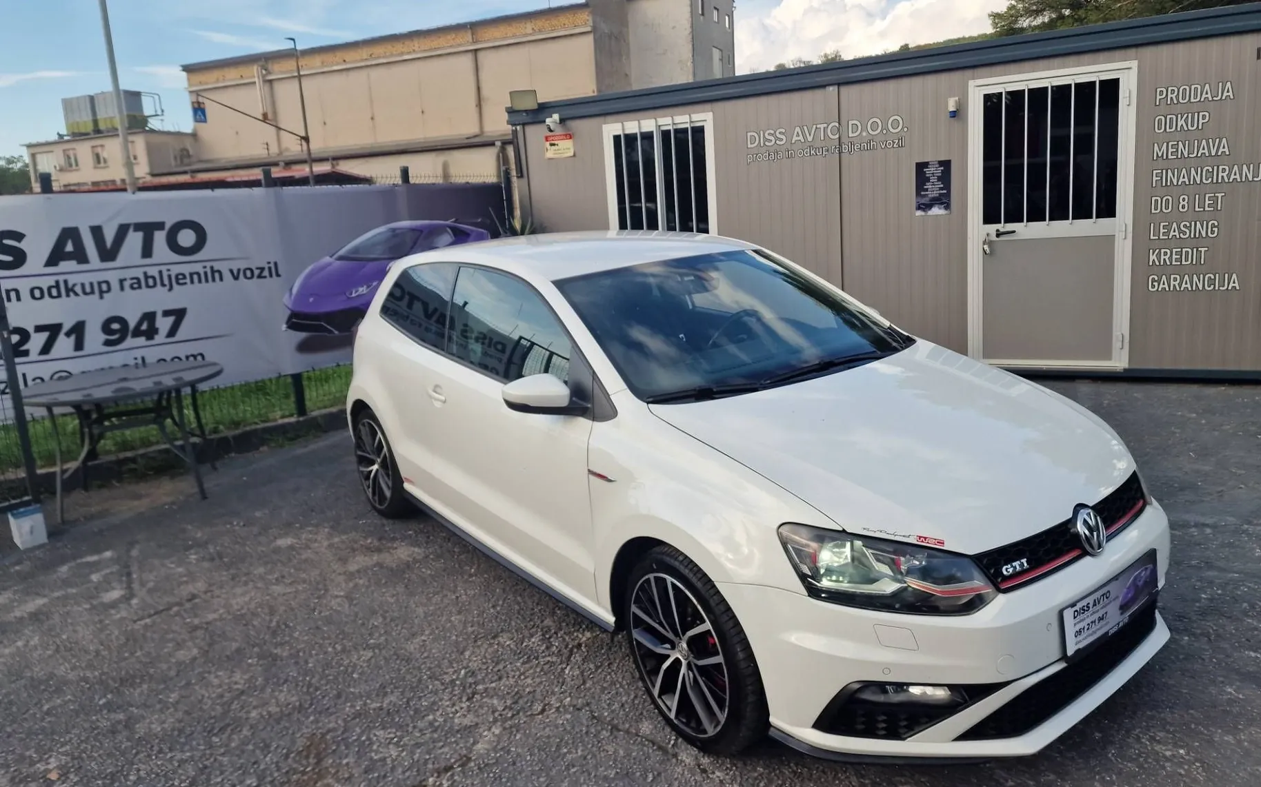 Zunanja slika - Volkswagen Polo - 1.8 GTI DSG NA KREDIT BREZ GA - 3