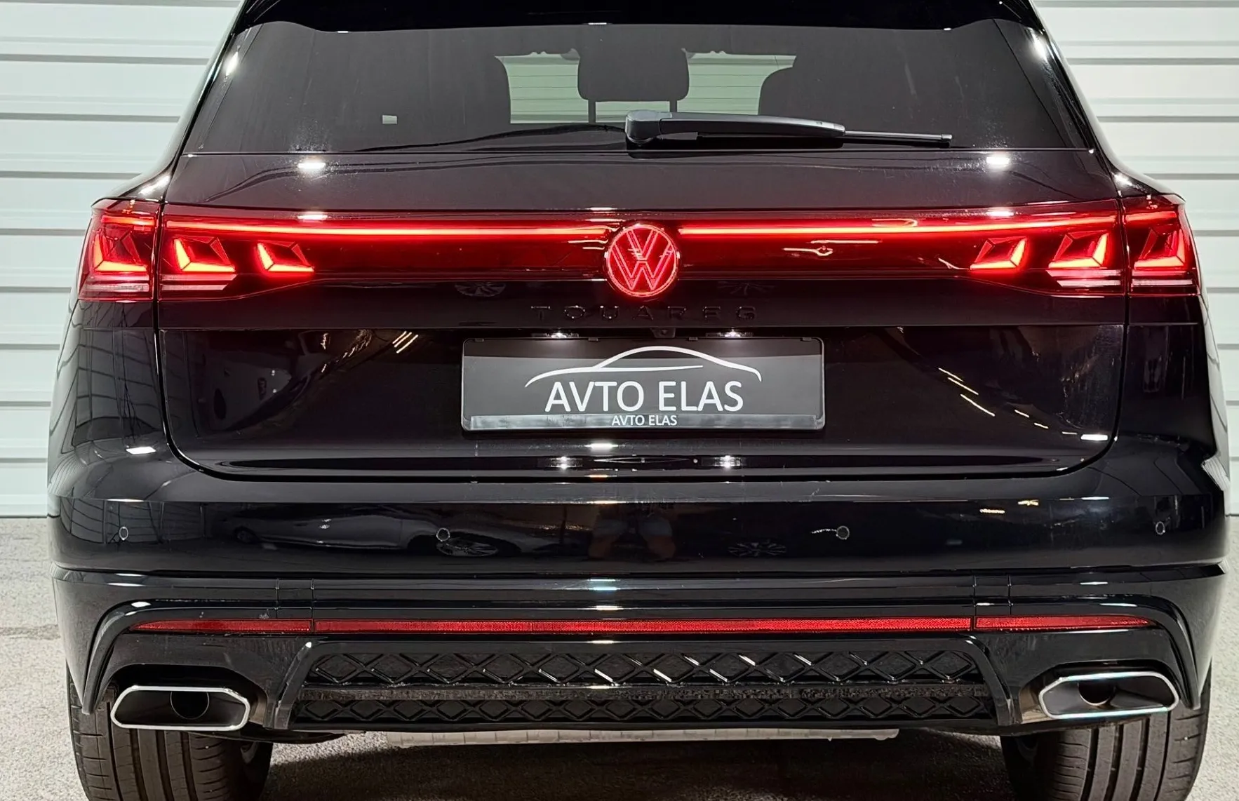 Zunanja slika - Volkswagen Touareg - 4MOTION V6 TDI BMT R-Line - ZRAČNO - KAMERA - 5