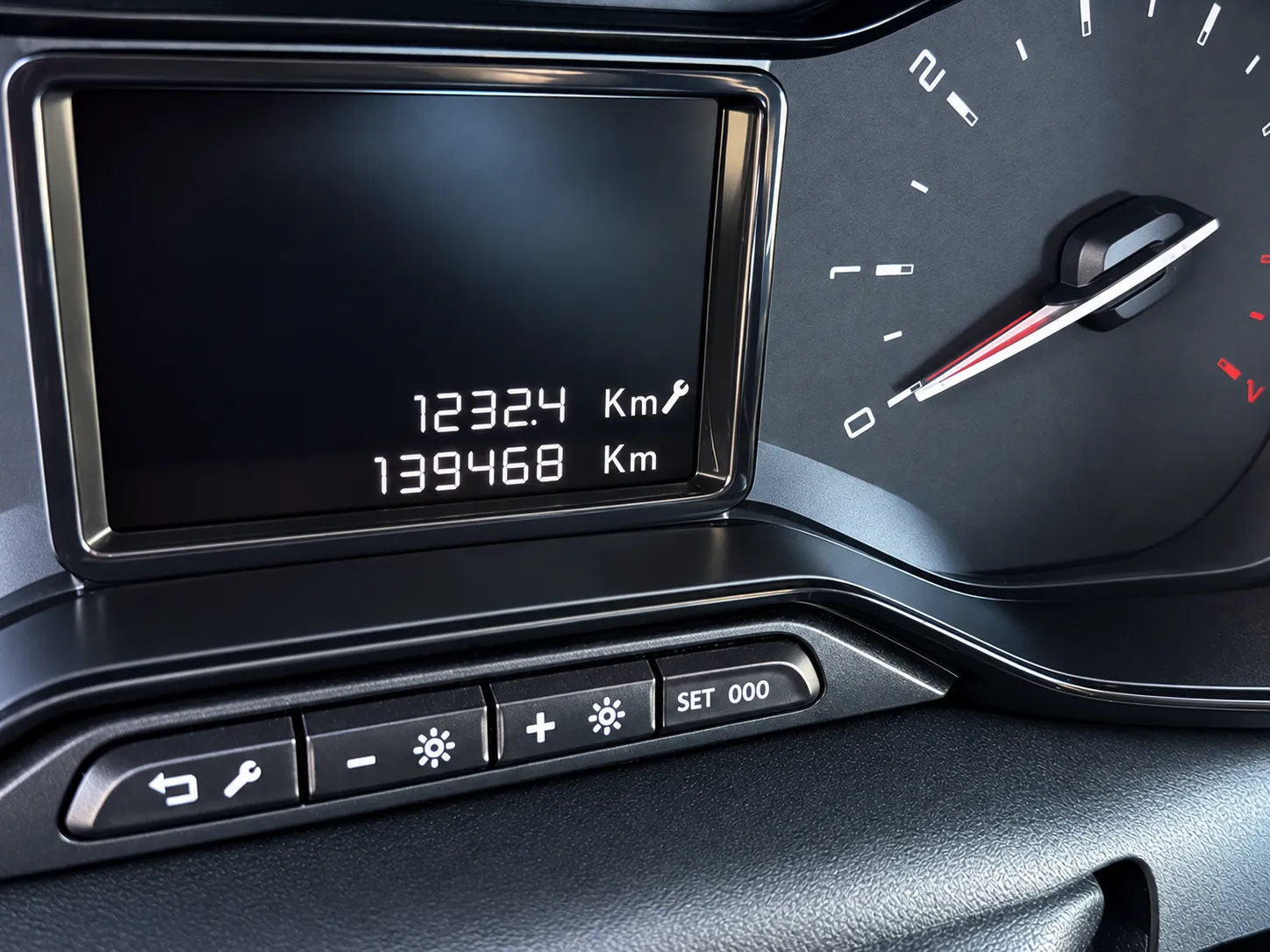Zunanja slika - Citroën C3 - Aircross 1,2 PureTech 110 Feel - 9