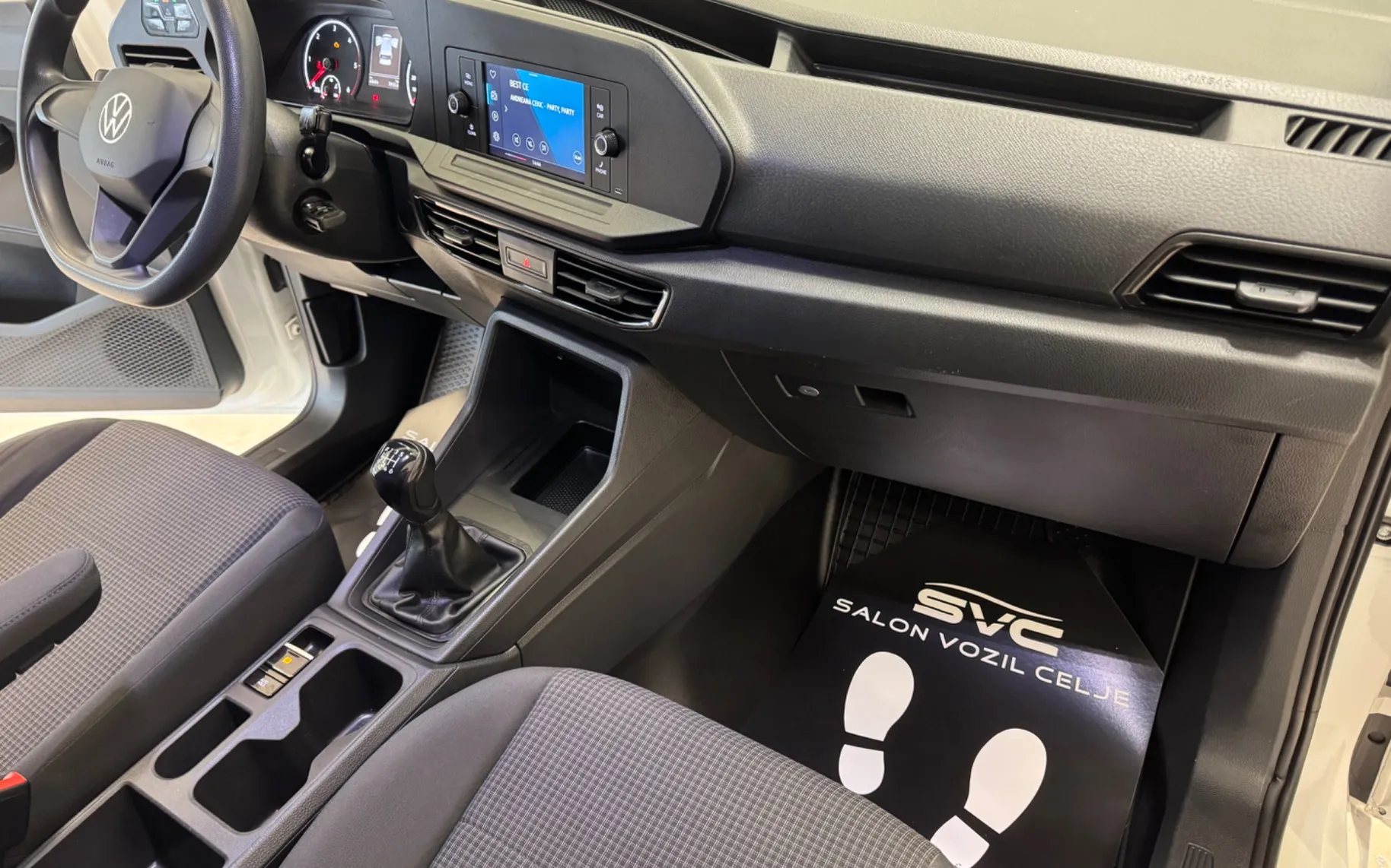 Zunanja slika - Volkswagen Caddy - 2.0TDI-102KM-TEMP-BLUETOOTH-43.000KM-1.LASTNIK - 11