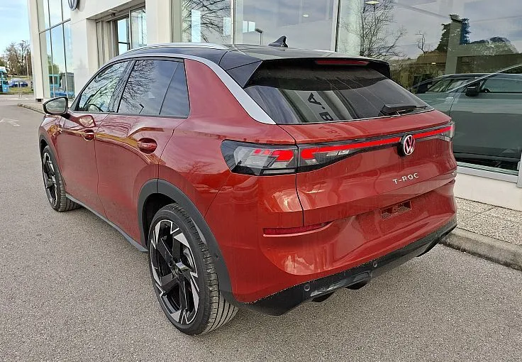 Zunanja slika - Volkswagen T-Roc - 1.5 eTSI R-line DSG 110  150 - 3