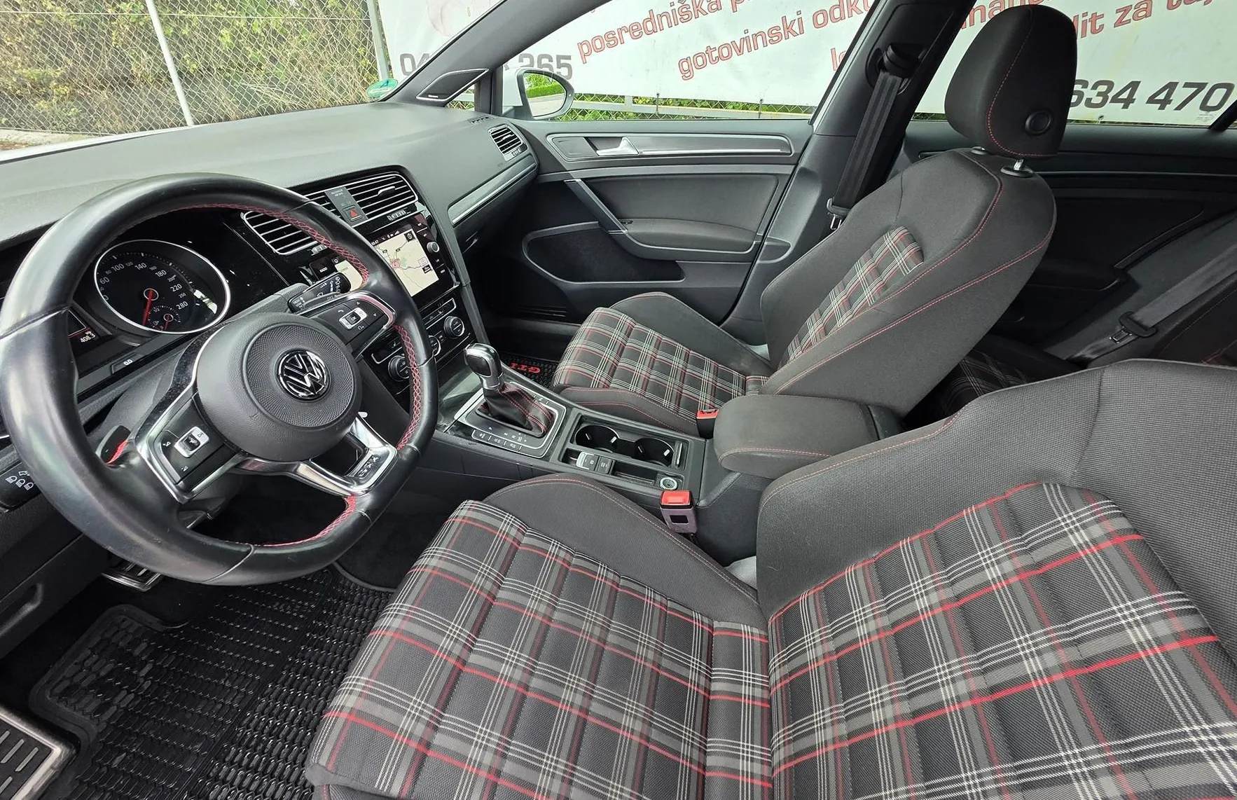 Zunanja slika - Volkswagen Golf - 2.0 GTI BMT DSG LED-ALU-GRETJE SEDEŽEV-NAVI - 11