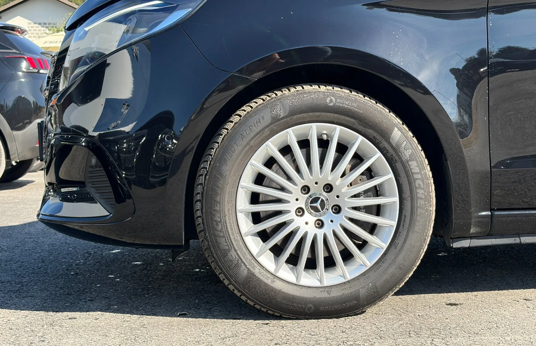 Zunanja slika - Mercedes-Benz V-Razred - V 300 d Avantgarde ekstradolgi Avt. - 5