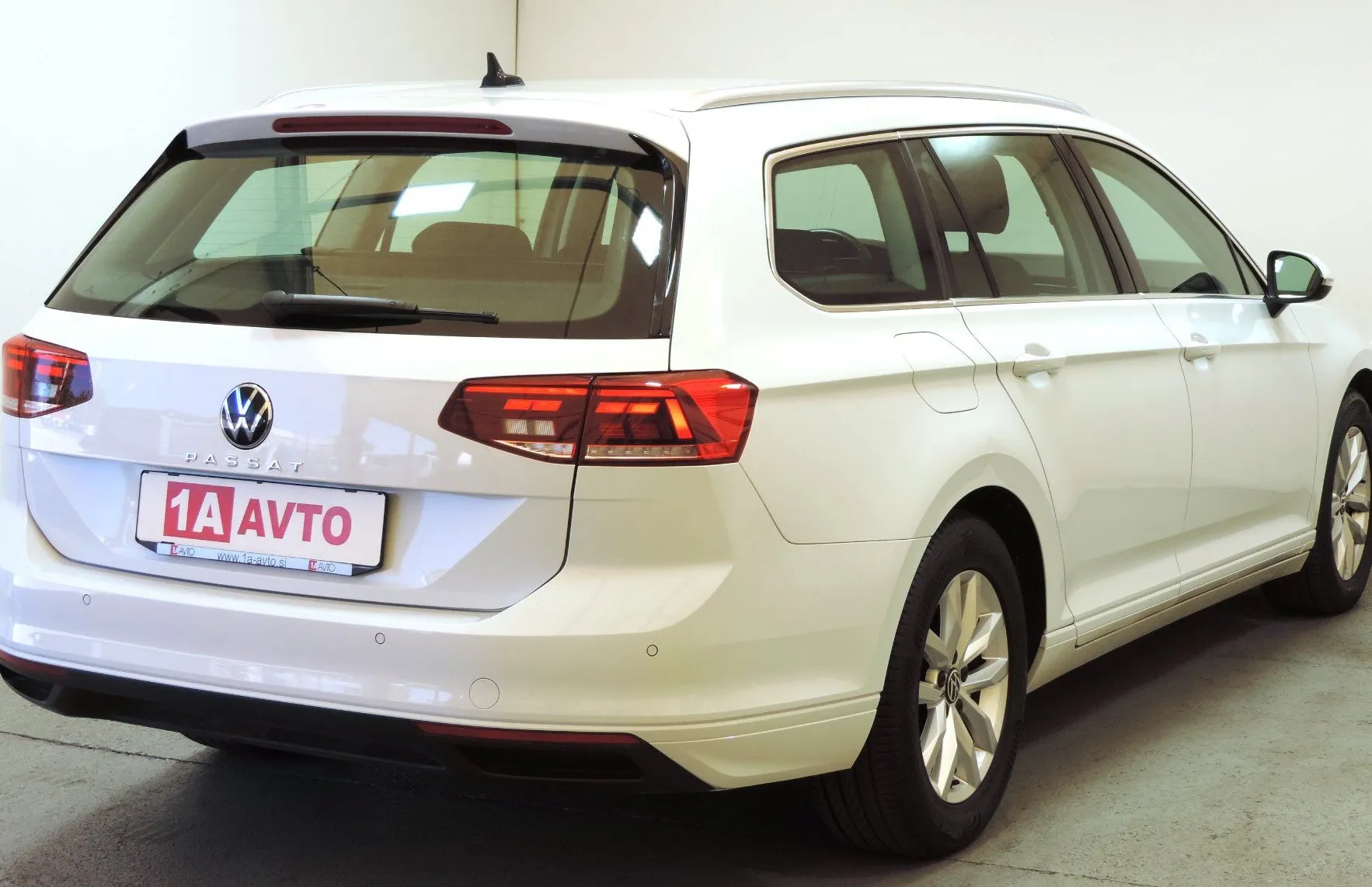 Zunanja slika - Volkswagen Passat - Variant 2.0 TDI BMT SCR Business DSG LED-ACC-KAMERA-M.KOTI - 5