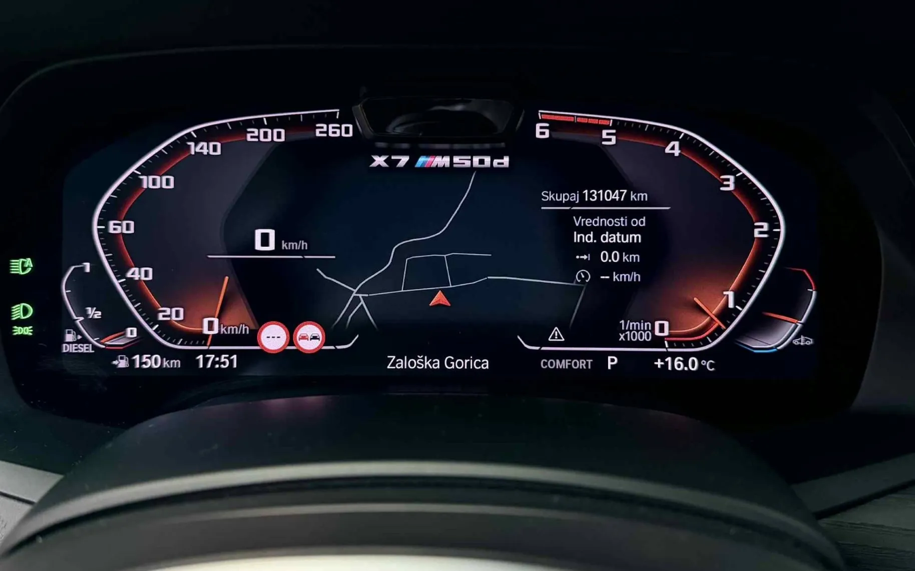 Notranja slika - BMW serija X7: - M50D•CRISTLAY•LOUNGE•6 SED•SOFT•HLAJENJE•MASAŽA•.. - 9