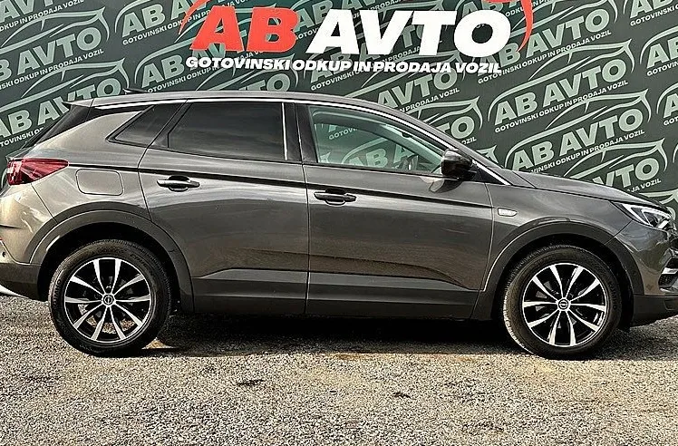Zunanja slika - Opel Grandland X - 1.2 TURBO 96KW+SLO+1LASTNIK+VELIKSERVIS+UGODNO+TOP - 4