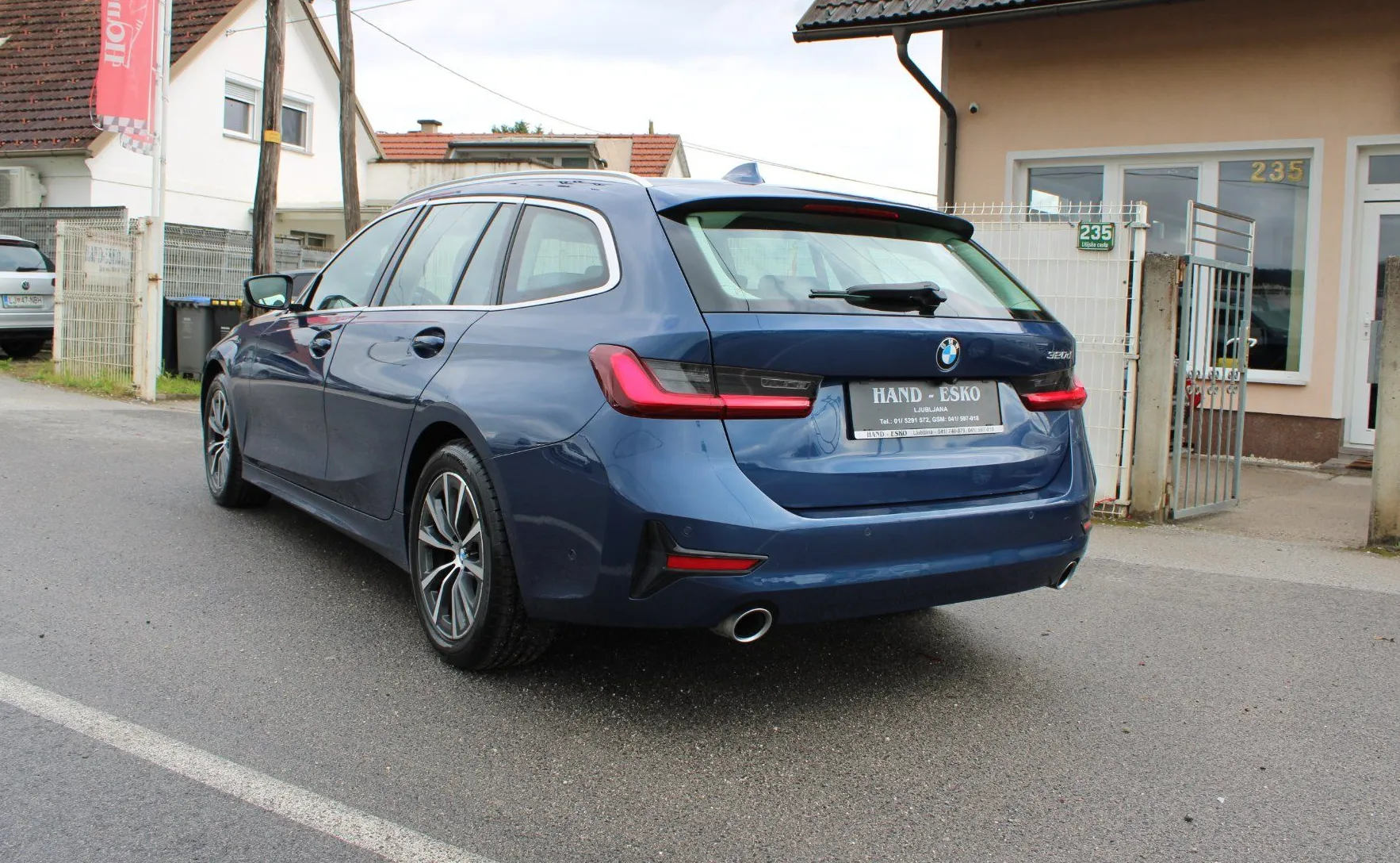 Zunanja slika - BMW Serija 3 - Touring: 320d Touring Avt.-LED-KAMERA-VIRTUAL-NAVI-PDC - 4