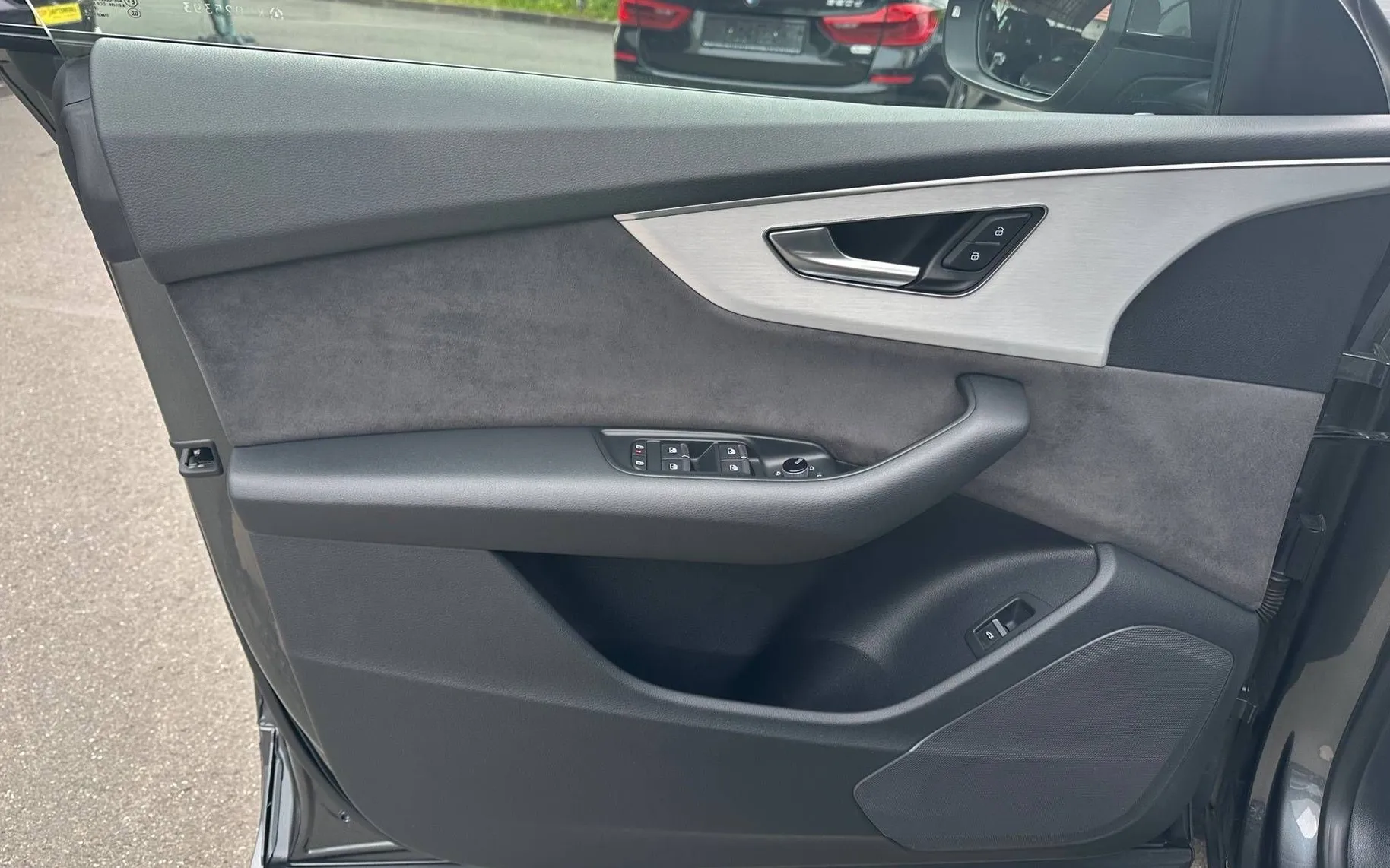 Zunanja slika - Audi Q8 - 50 TDI QUATTRO S-LINE MATRIX NAVI TEMP KAM PDC T - 16