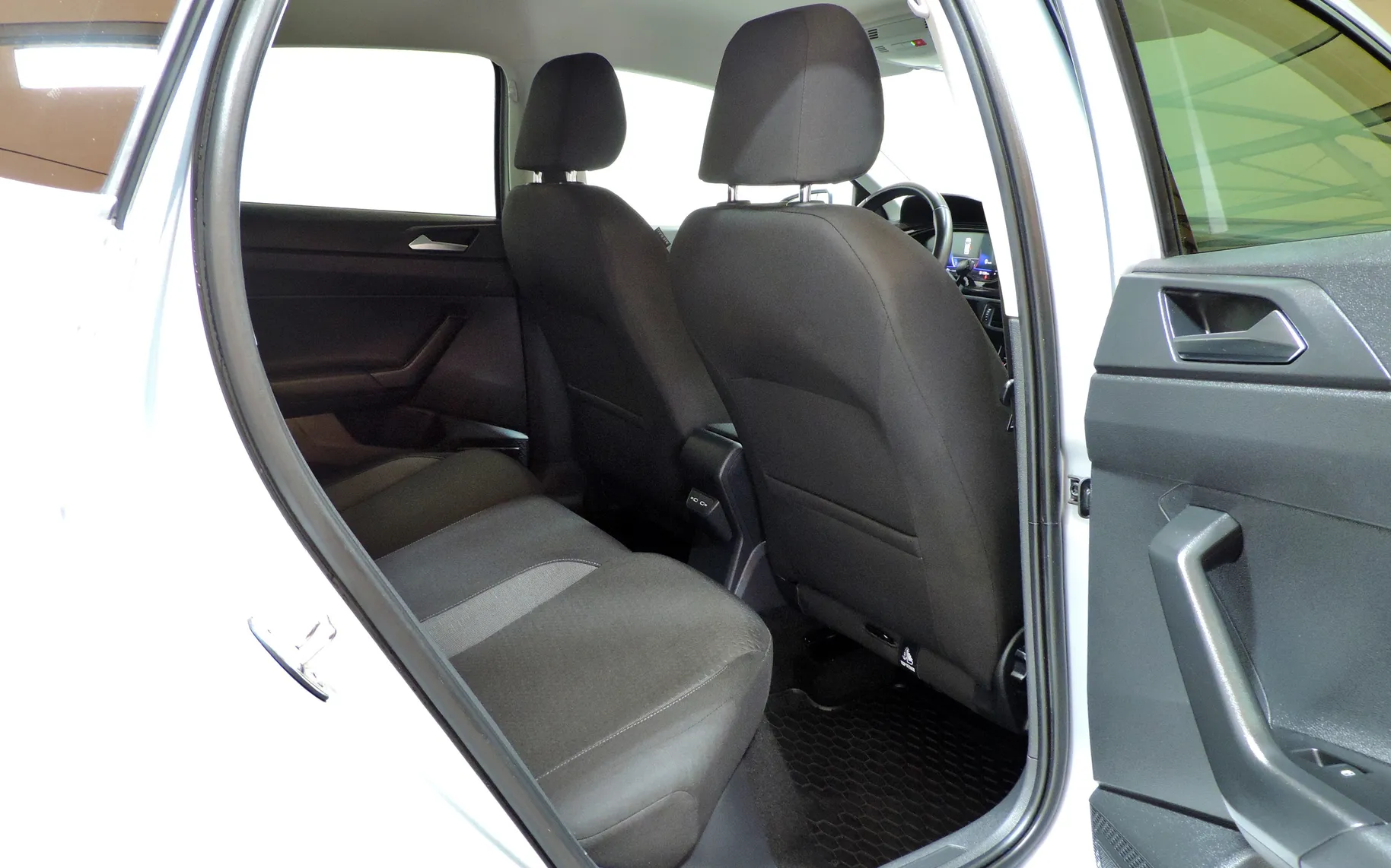 Zunanja slika - Volkswagen Polo - 1.0 TSI Life KAMERA-ACC-GRETJE SEDEŽEV - 12