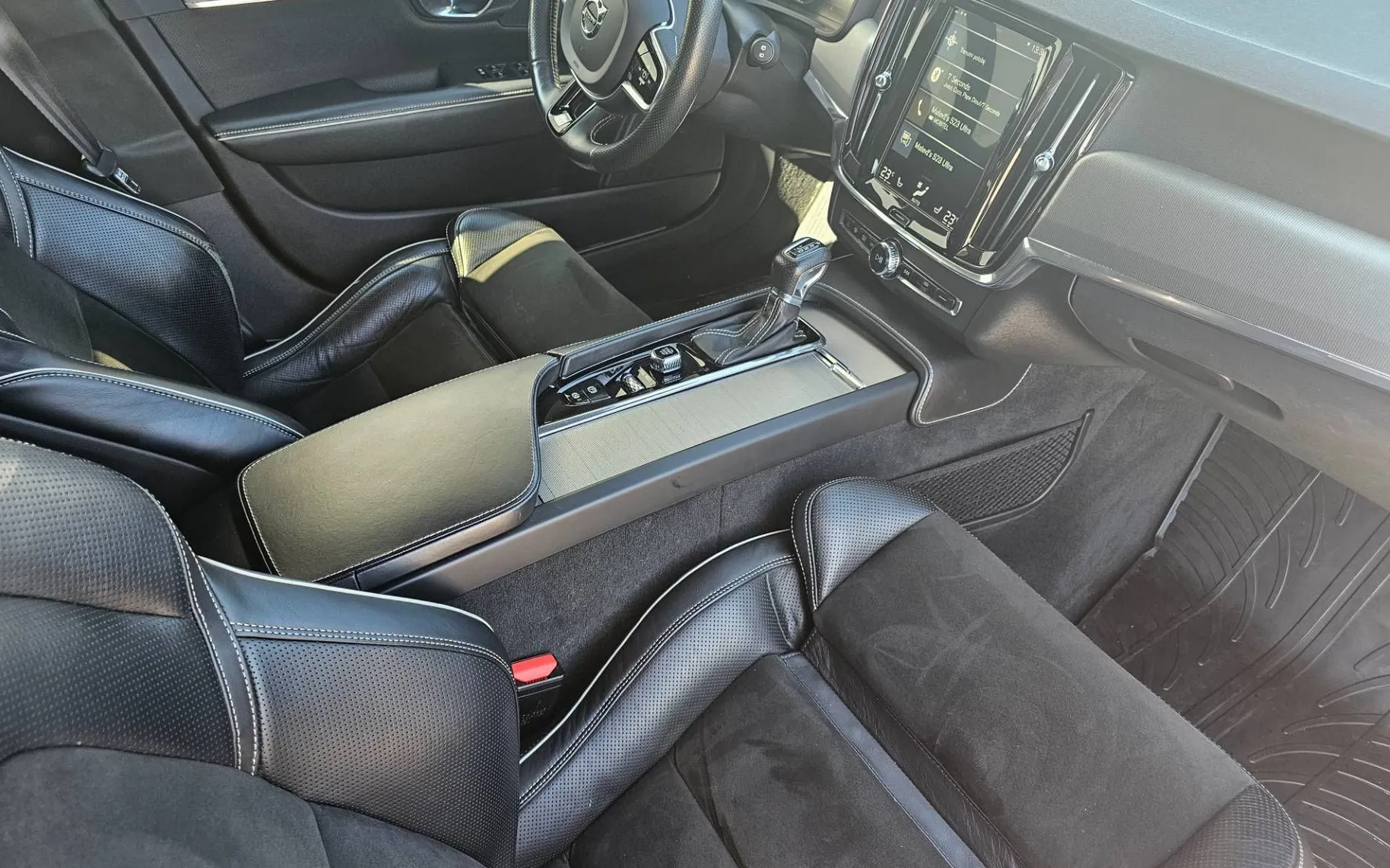 Zunanja slika - Volvo V90 - D4 A R-Design ACC FULL LED VL.KLJUKA VIRTUAL 18C.. - 13