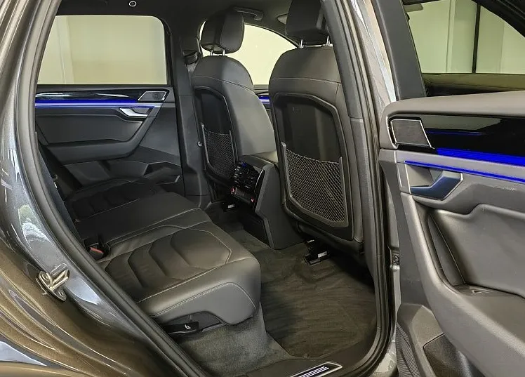Zunanja slika - Volkswagen Touareg - 3.0-V6-286KM-2X-R-LINE-MATRIX-KAMER-ACC-21C-HEAD-U - 13