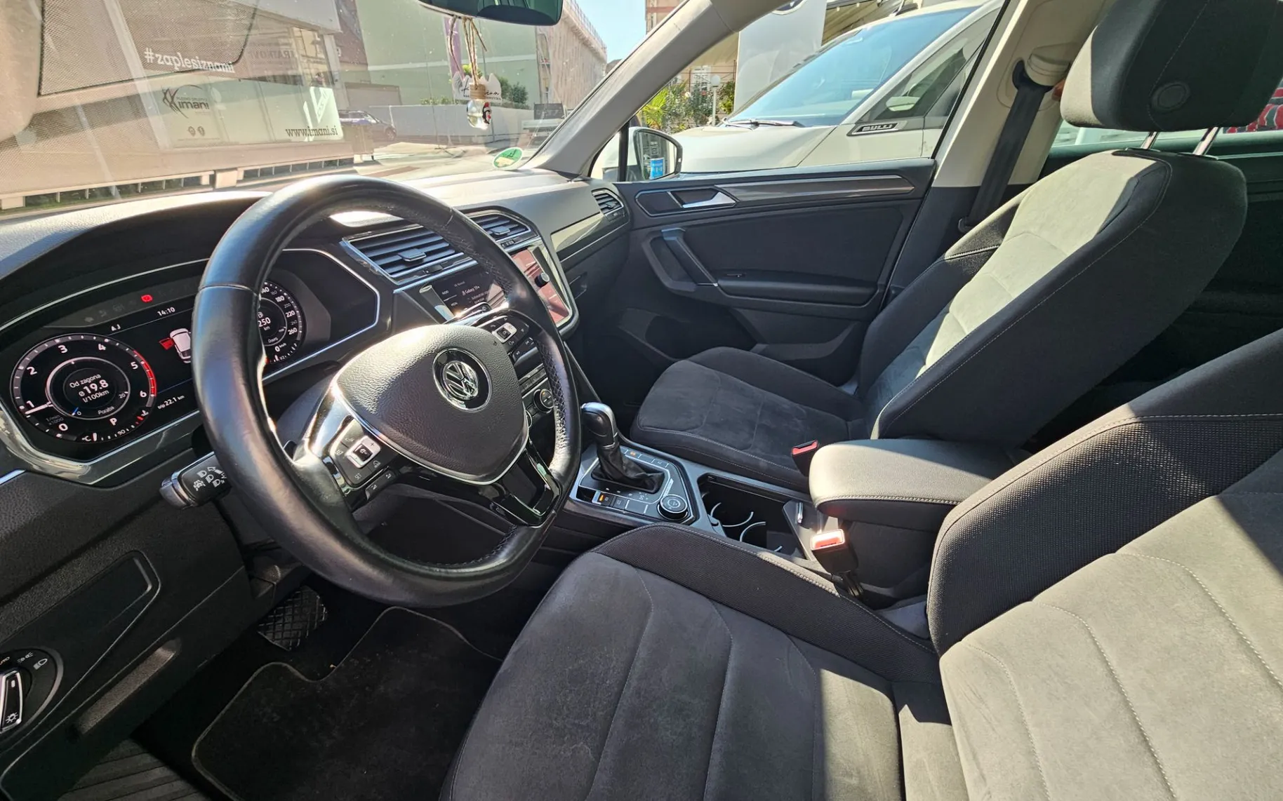 Zunanja slika - Volkswagen Tiguan - 4motion 2.0 TDI Highline DSG - 8