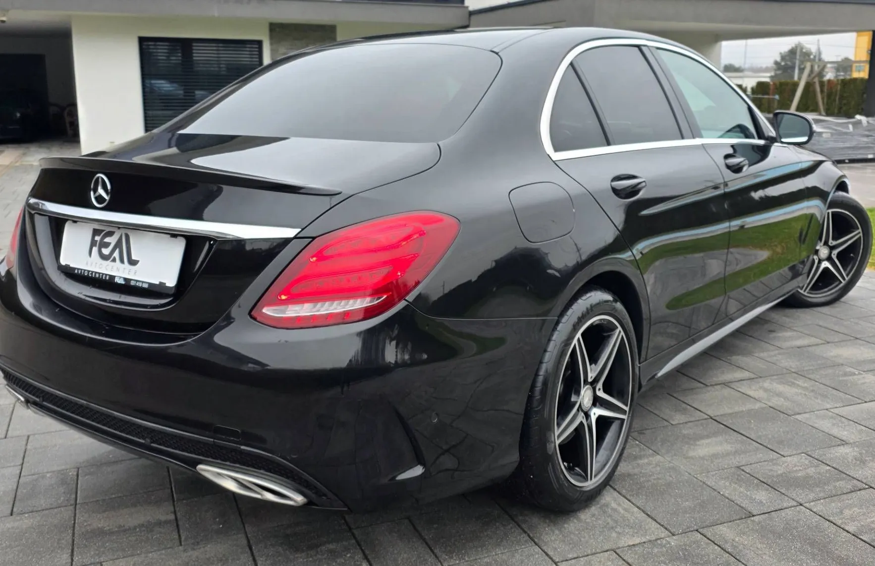Zunanja slika - Mercedes-Benz C-Razred - 250CDI-AVT-AMG LINE-1 LASTNIK-SERVISNA KNJIGA-ACC - 4
