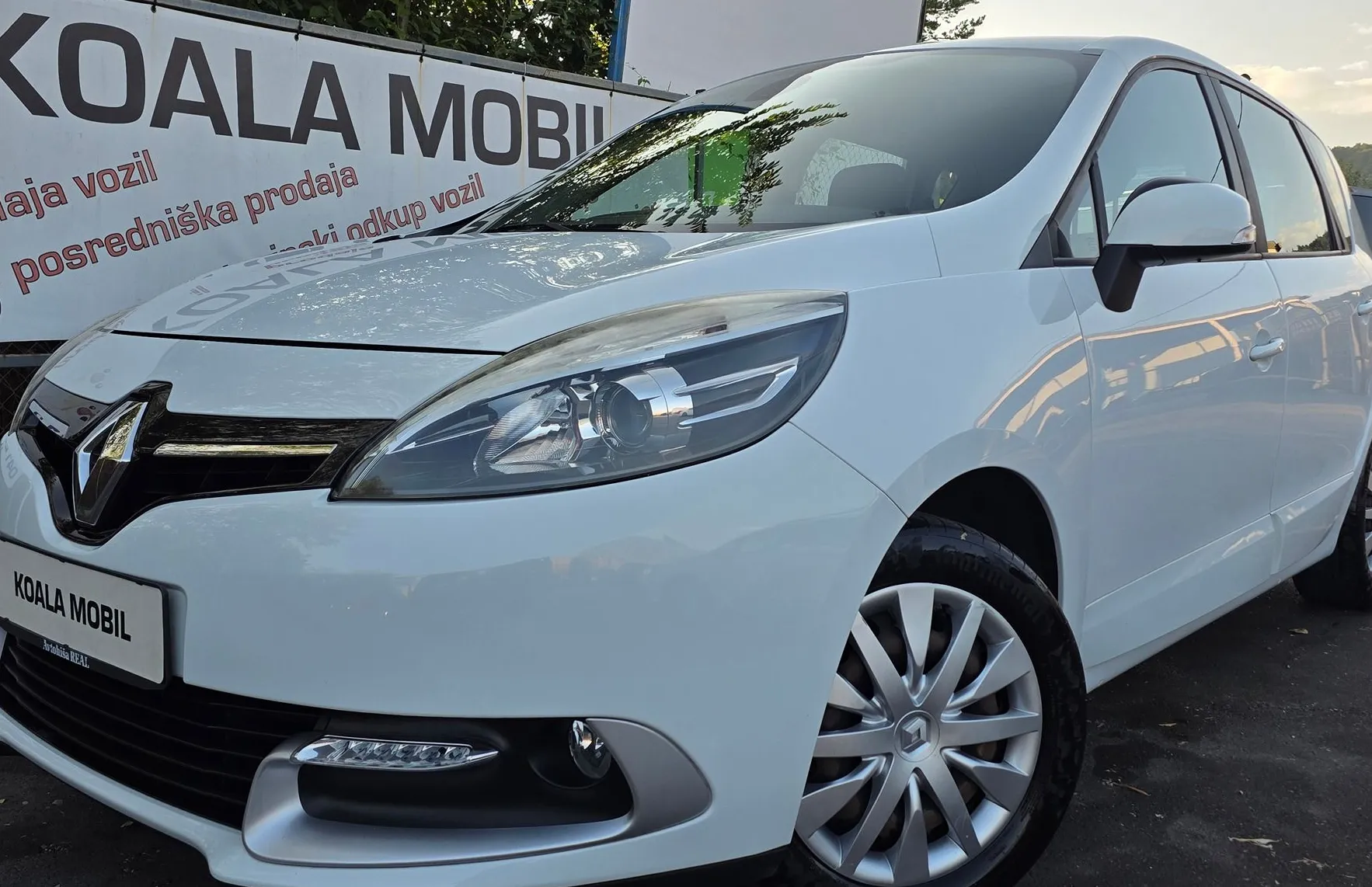 Zunanja slika - Renault Scénic - Scenic dCi 110 Dynamique KLIMA-SLOVENSKI-1.LASTNIK - 16