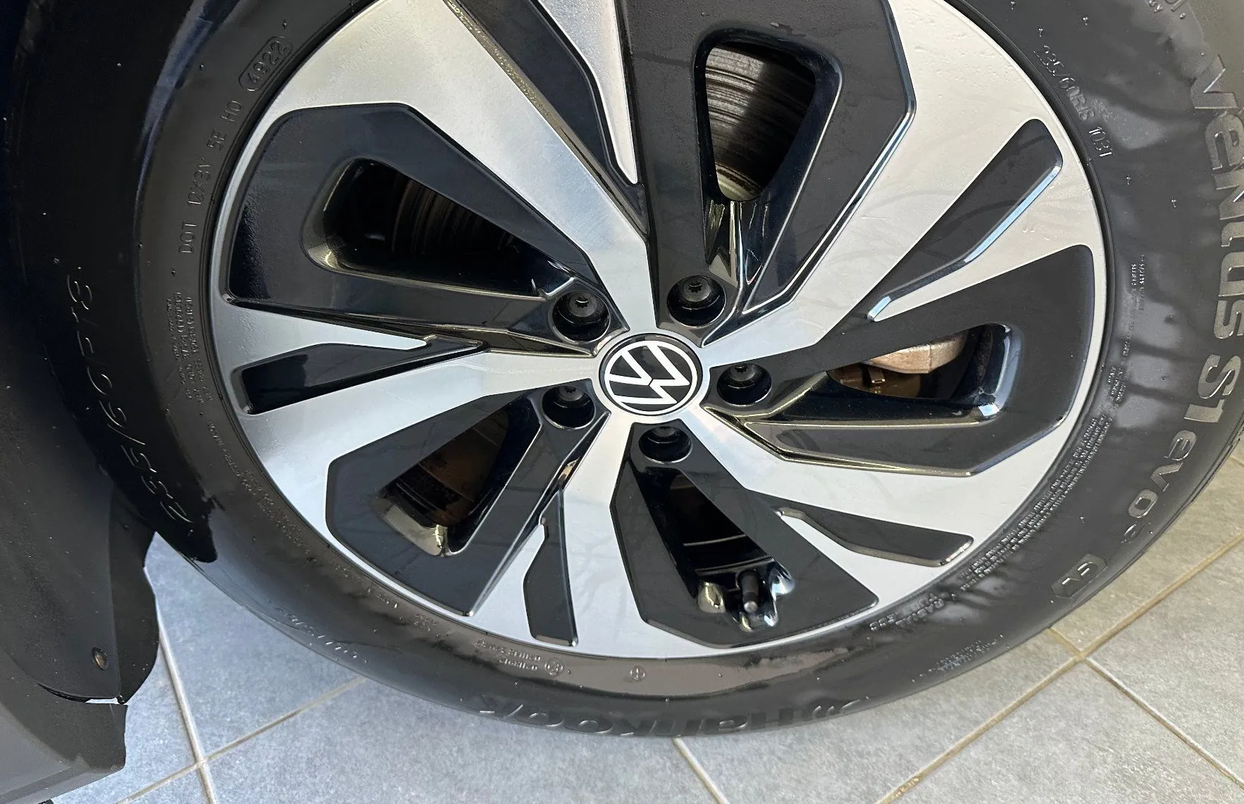 Zunanja slika - Volkswagen ID.4 - 109kW.KAMERA.NAVI.GRE.SEDEŽEV.LED.SAMO 29.297 KM - 16