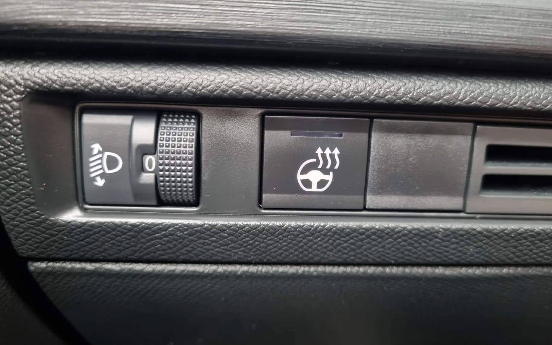 Zunanja slika - Citroën C5 - X Shine 1.2L PureTech 130 AVTOMATIK - SAMO 17.600KM - 12