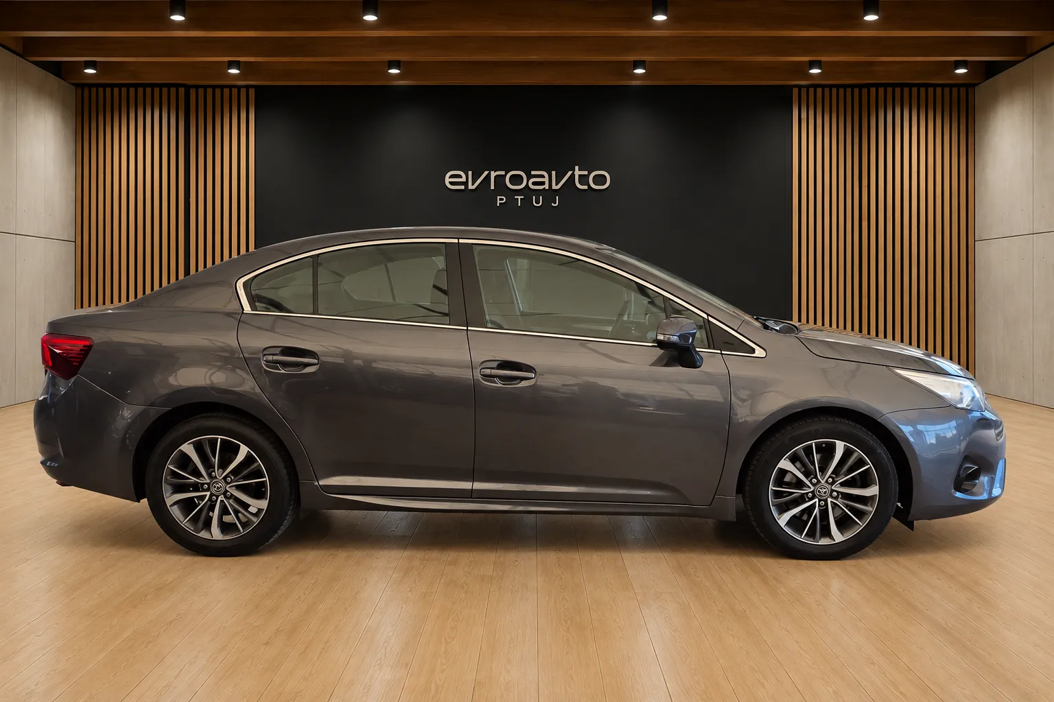 Zunanja slika - Toyota Avensis - 2.0 D-4D Luna Sloven. poreklo-Brez pologa 84 obrok - 4