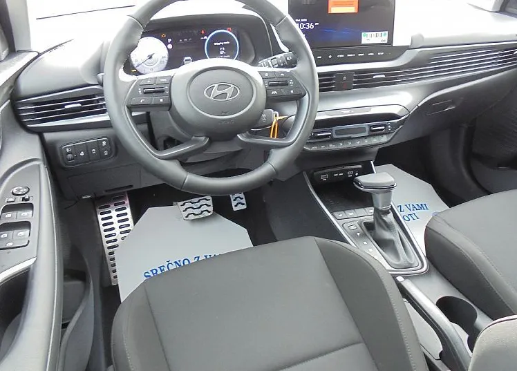 Zunanja slika - Hyundai Bayon - 1.0 T-GDI 90 PREMIUM DCT°RADAR°TWO-TONE° ZALOGA - 7