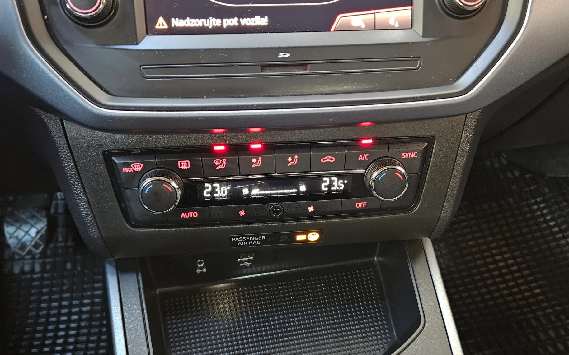 Notranja slika - Seat Arona - 1,0 TSI Style - 10