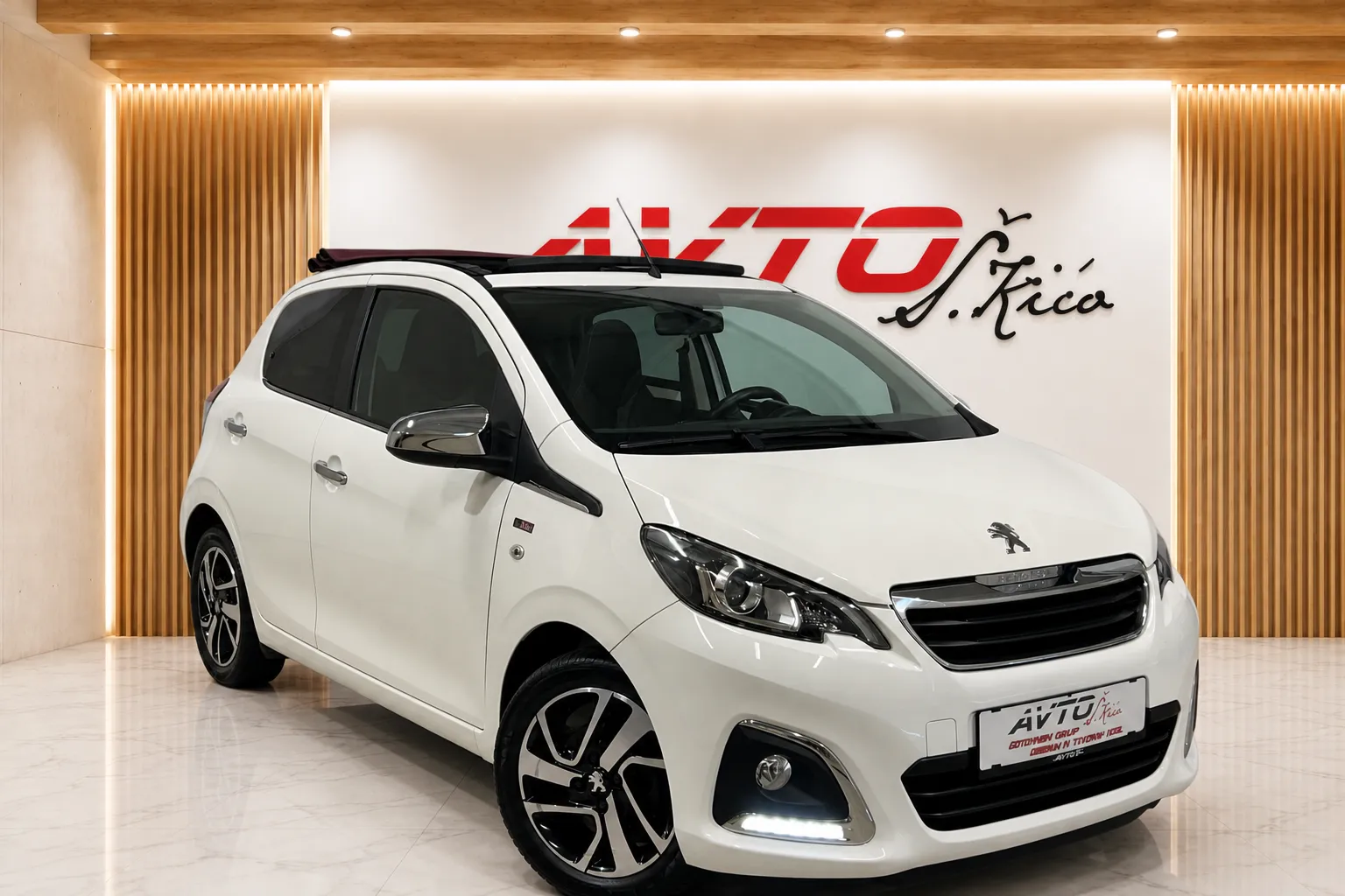 Zunanja slika - Peugeot 108 - 1.2-CABRIO-TEMPOMAT-LED-KAMERA-ALU-ODLIČEN... - 1