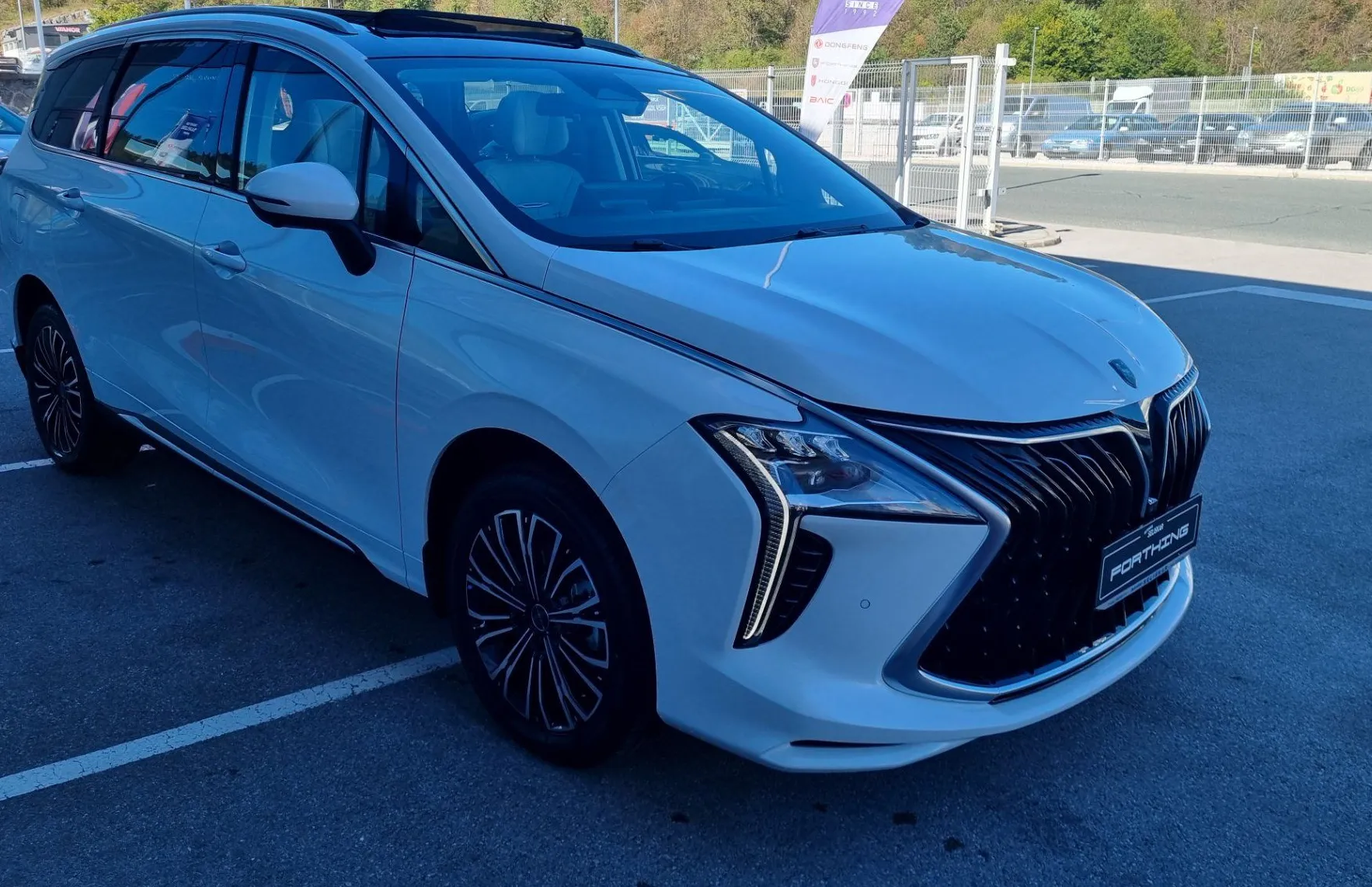 Zunanja slika - Forthing Forthing U Tour - U-Tour 1.5 PHEV 150KW ADAS + TOP OPREMA - 4