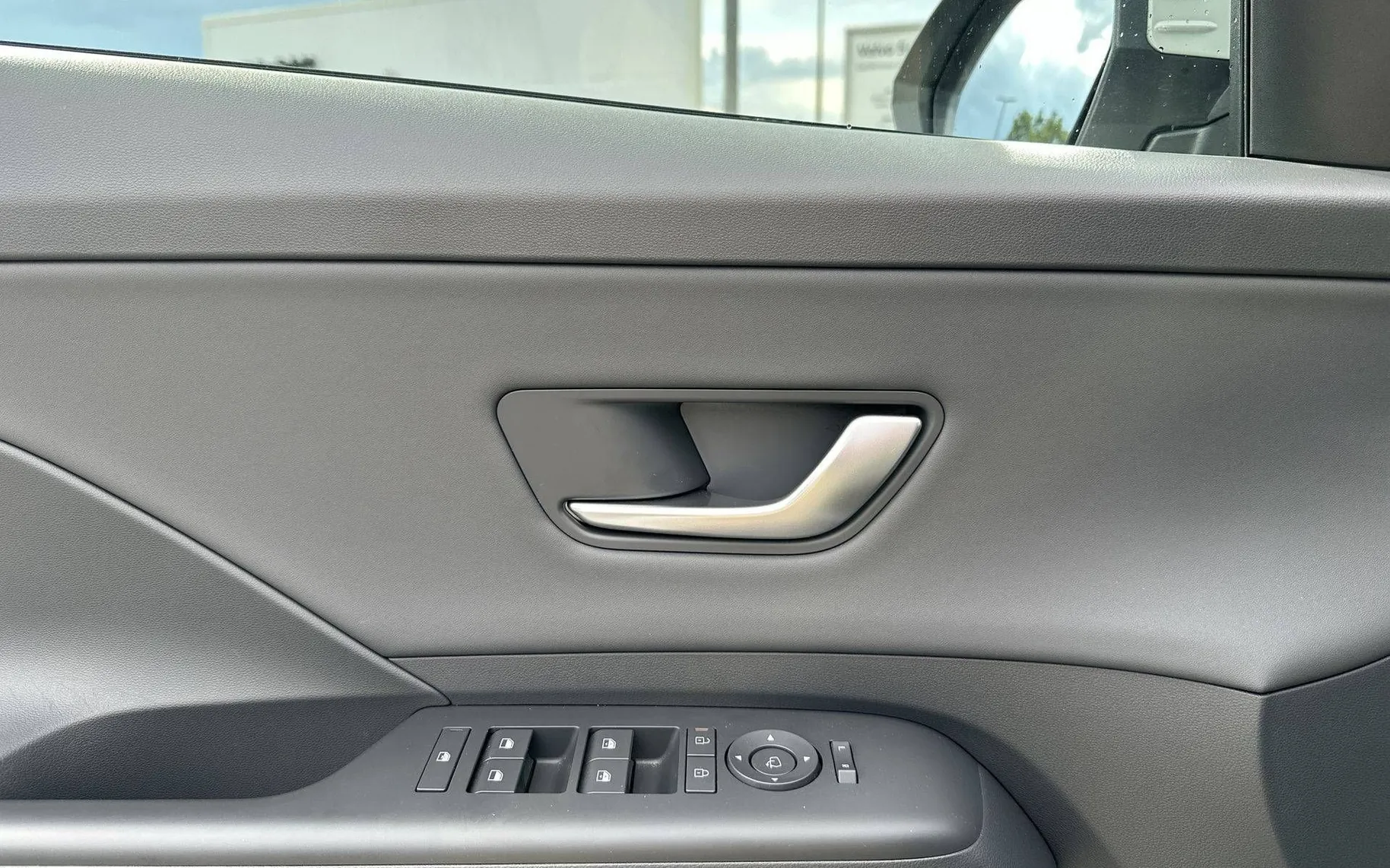 Notranja slika - Hyundai Kona - 1.6 GDI Hybrid Impression DCT - 13