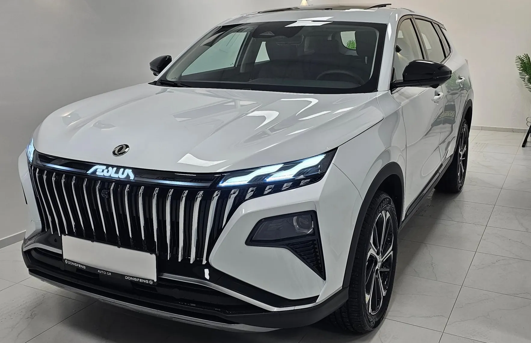 Zunanja slika - Dongfeng Huge - 1.5T Aut.+360 KAMERA+RADAR+GRETJE IN HLAJENJ.-ADAS - 1