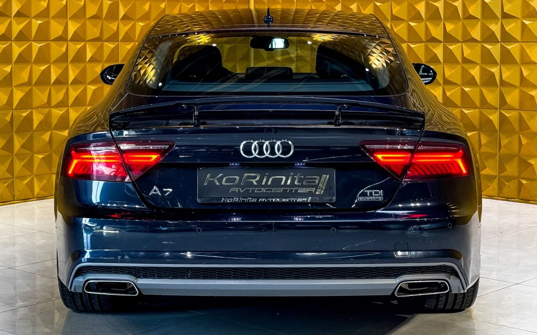 Notranja slika - Audi A7 - 3.0 TDI Quattro AUT. S Line-MATRIX-F1 - 9