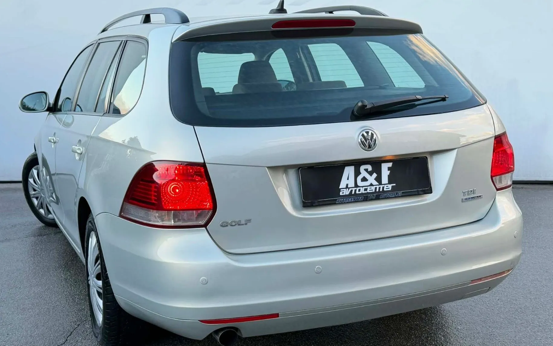 Zunanja slika - VW Golf - Variant 1.6 TDI-NAVIGACIJA-KREDIT BREZ POLOGA- - 6