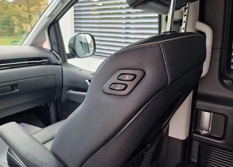 Zunanja slika - Hyundai Staria - 2.2 CRDI Allrad Signature - 10