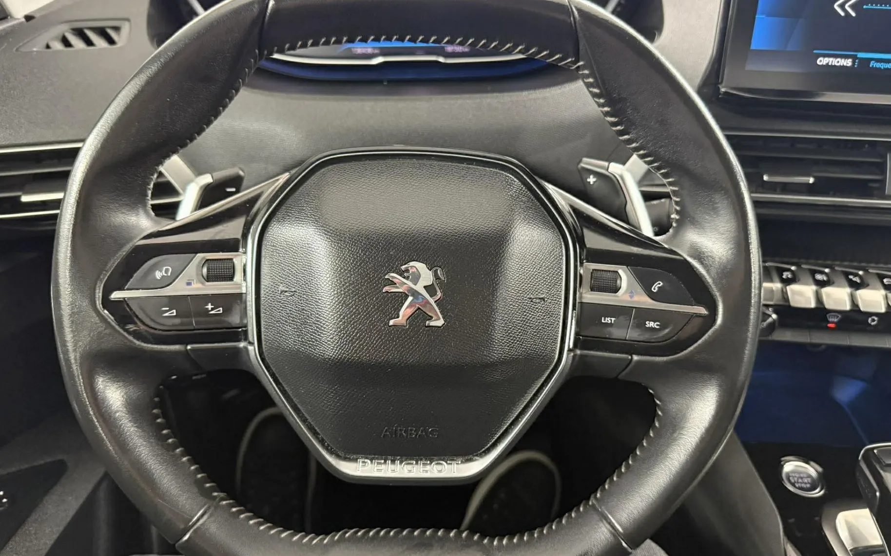 Notranja slika - Peugeot 3008 - 1.5 BlueHDi 130 EAT8.NAVI.LED.136.000 KM.2021.DIZ - 10