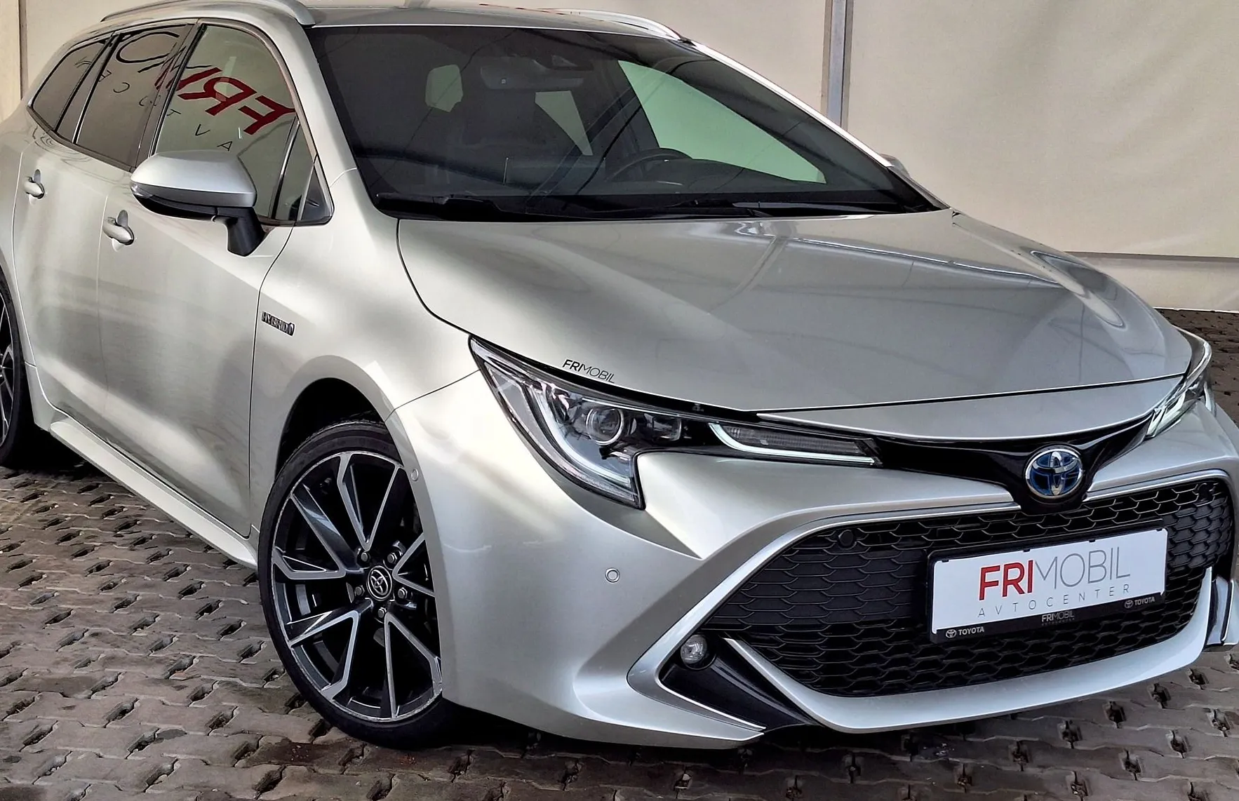 Zunanja slika - Toyota Corolla - 2.0 Executive Hybrid Dynamic Force - 2