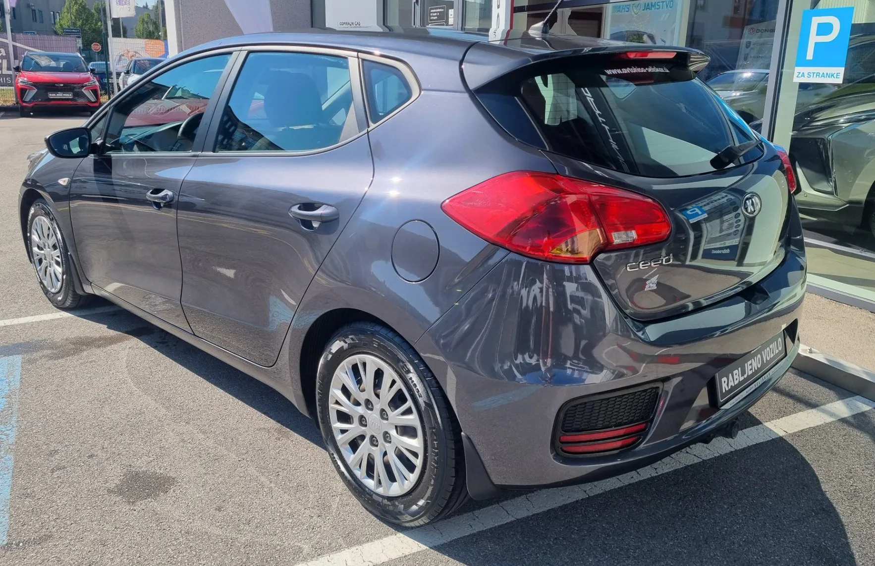 Zunanja slika - KIA Ceed - 1.4 - SLOVENSKI + KLJUKA + KOMISIJSKA PRODAJA - 5