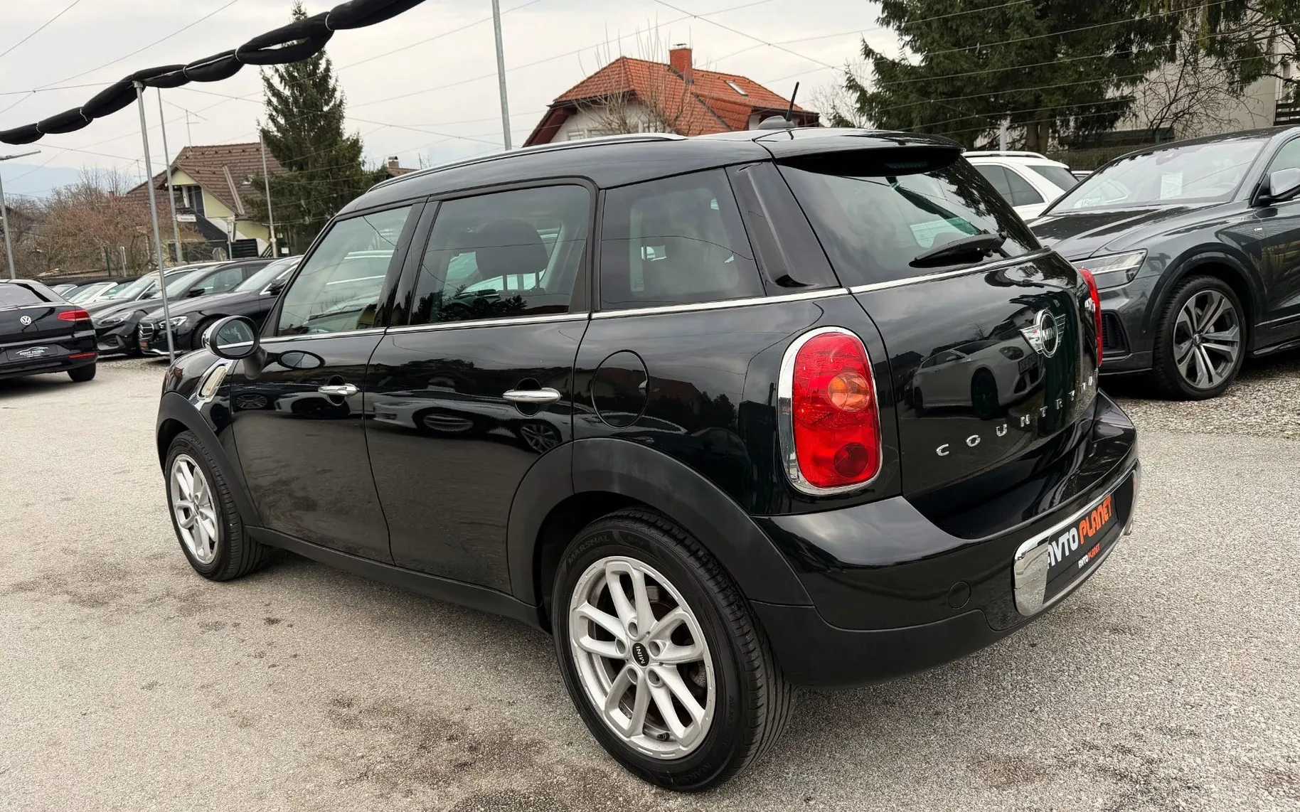 Zunanja slika - MINI Countryman - ONE D  LED NAVI TEMPOMAT AVTO.KLIMA ALU 17 - 1