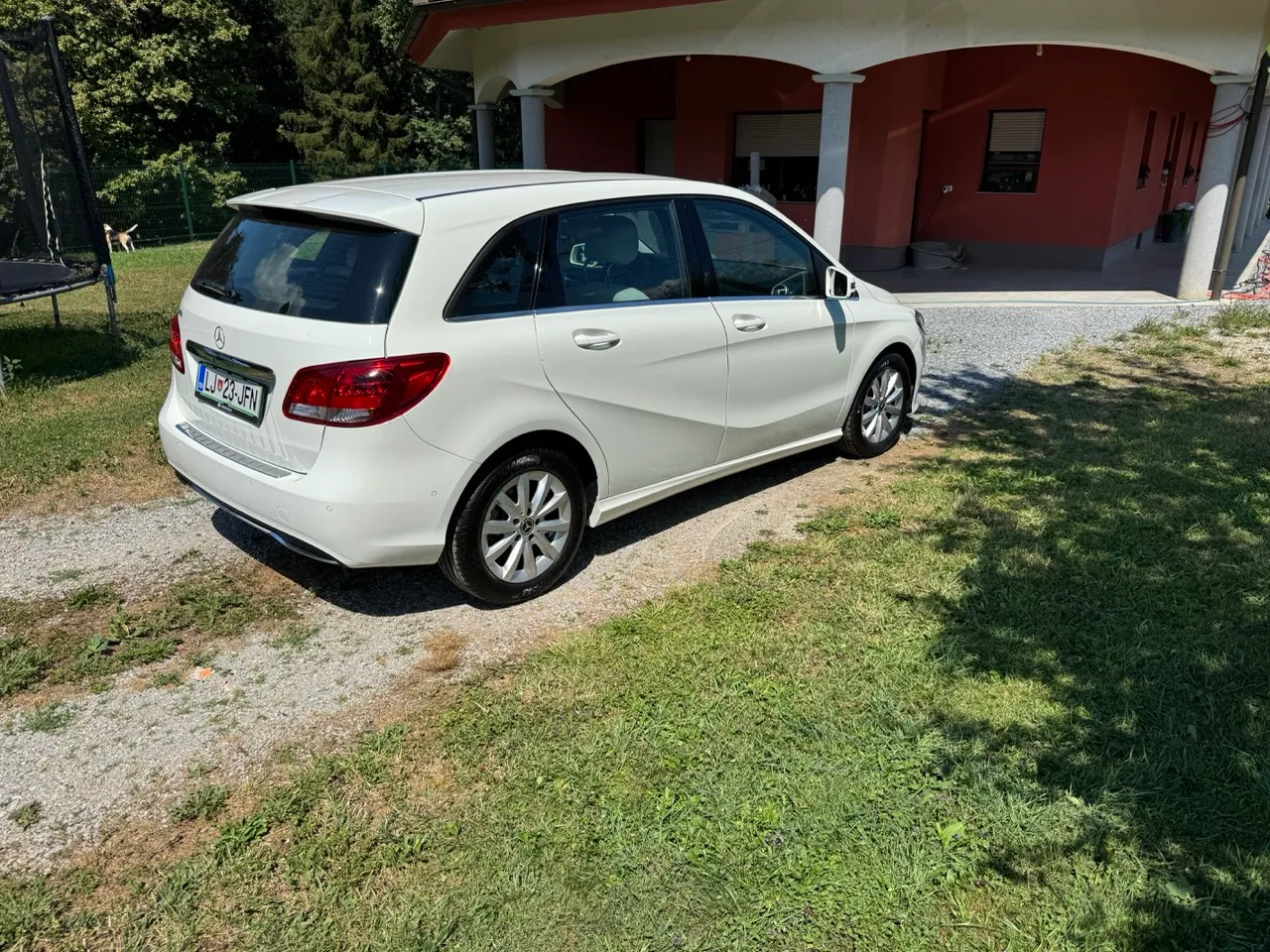 Zunanja slika - Mercedes-Benz B-Razred - B 180 - 4
