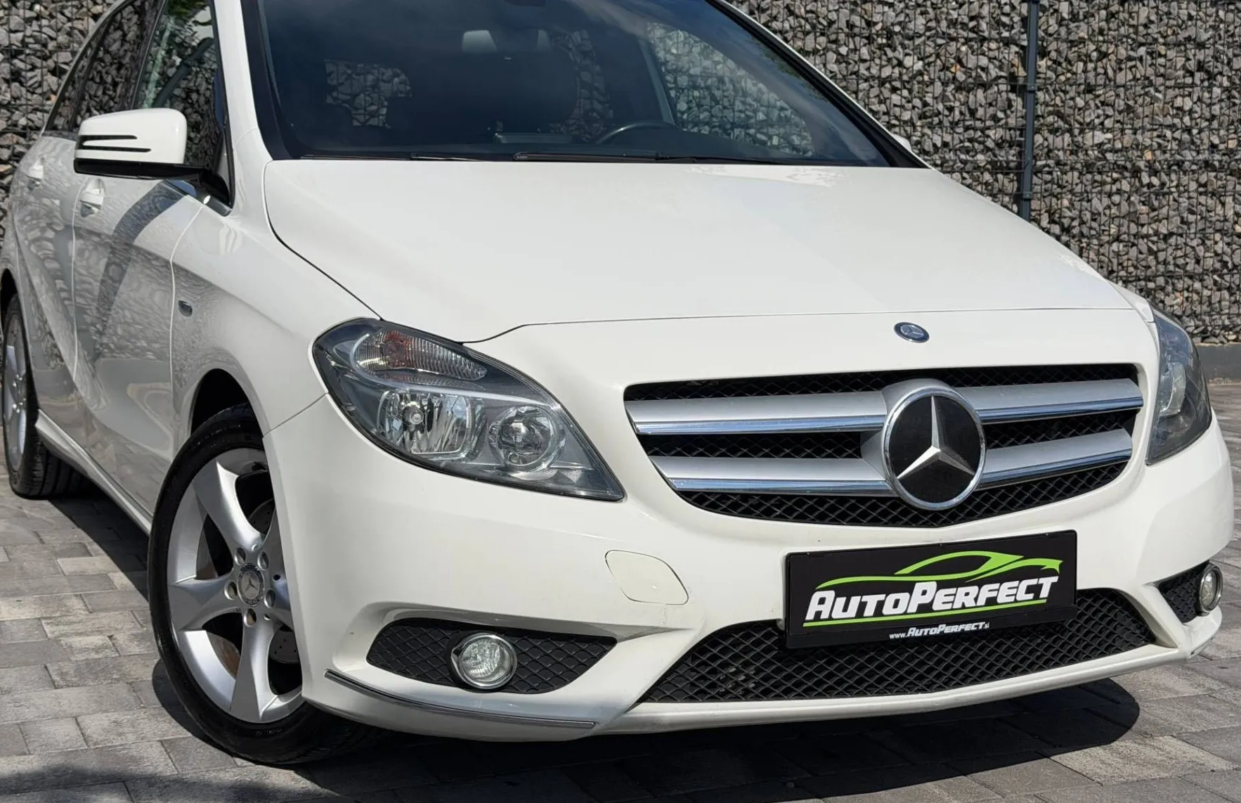 Zunanja slika - Mercedes-Benz B-Razred - B 200 CDI BlueEFFICIENCY |GR. SED.|TEMP|AVT. KLI.. - 1