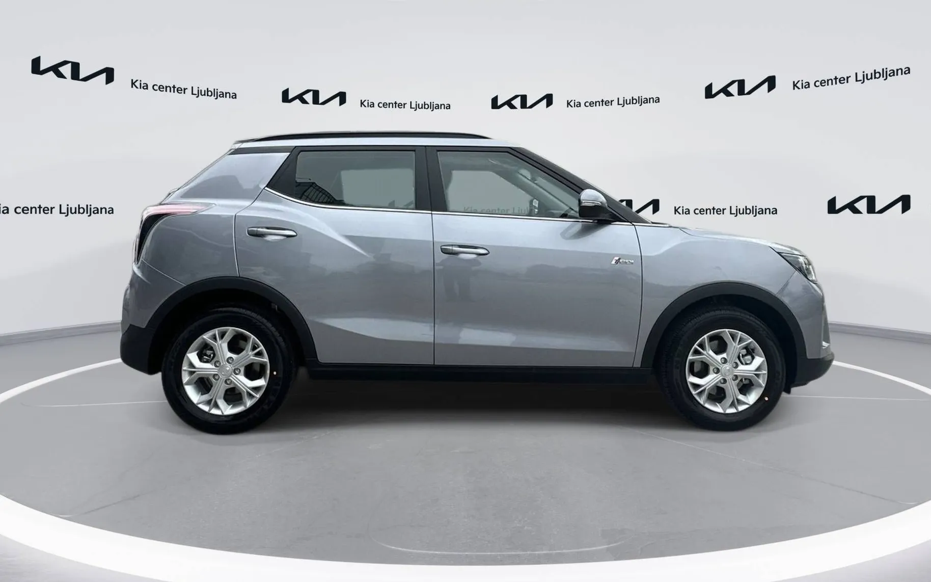 Zunanja slika - SsangYong Tivoli - 1.5 T-GDi Fresh 2WD A T - 4