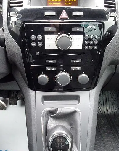 Zunanja slika - Opel Zafira - 1.8 16V - 7 SEDEŽEV - FINANCIRANJE ....LEANPAY - 9