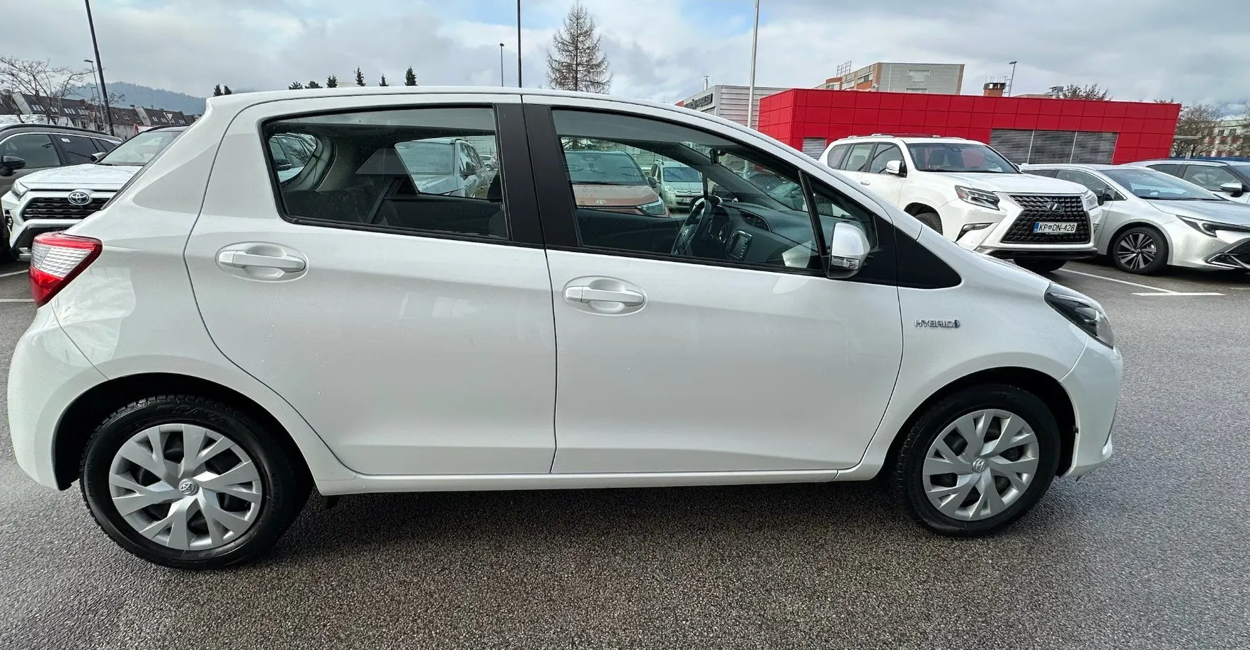 Zunanja slika - Toyota Yaris - Hybrid 1.5 VVT-i Stella Avt. SLO POREKLO - 6